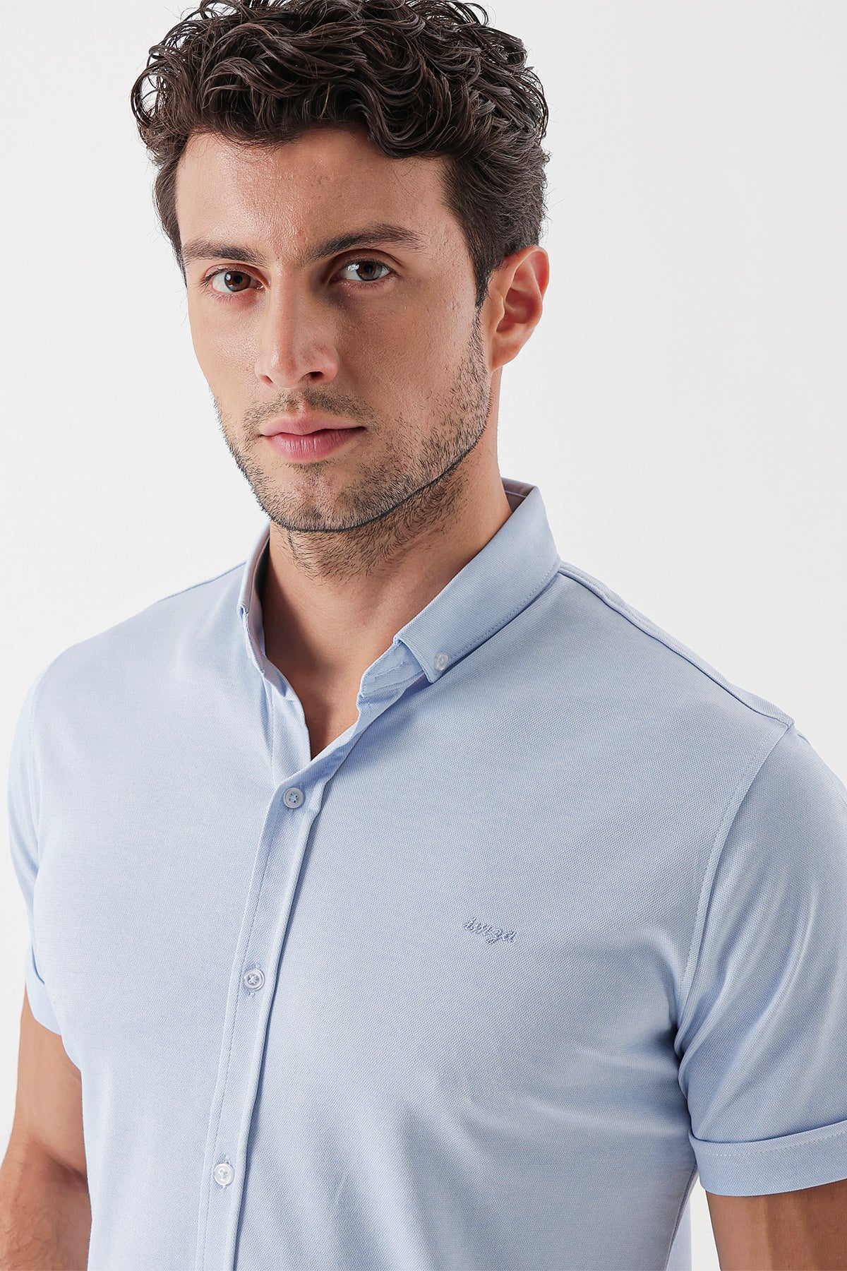 Slim-Fit Short Sleeve Oxford Shirt - Light Blue