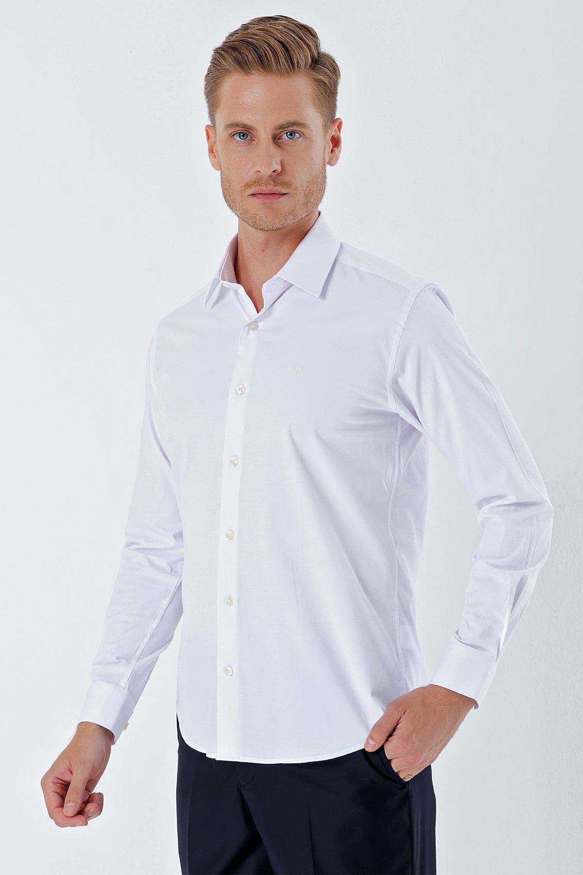 Slim-Fit Basic Shirt - White