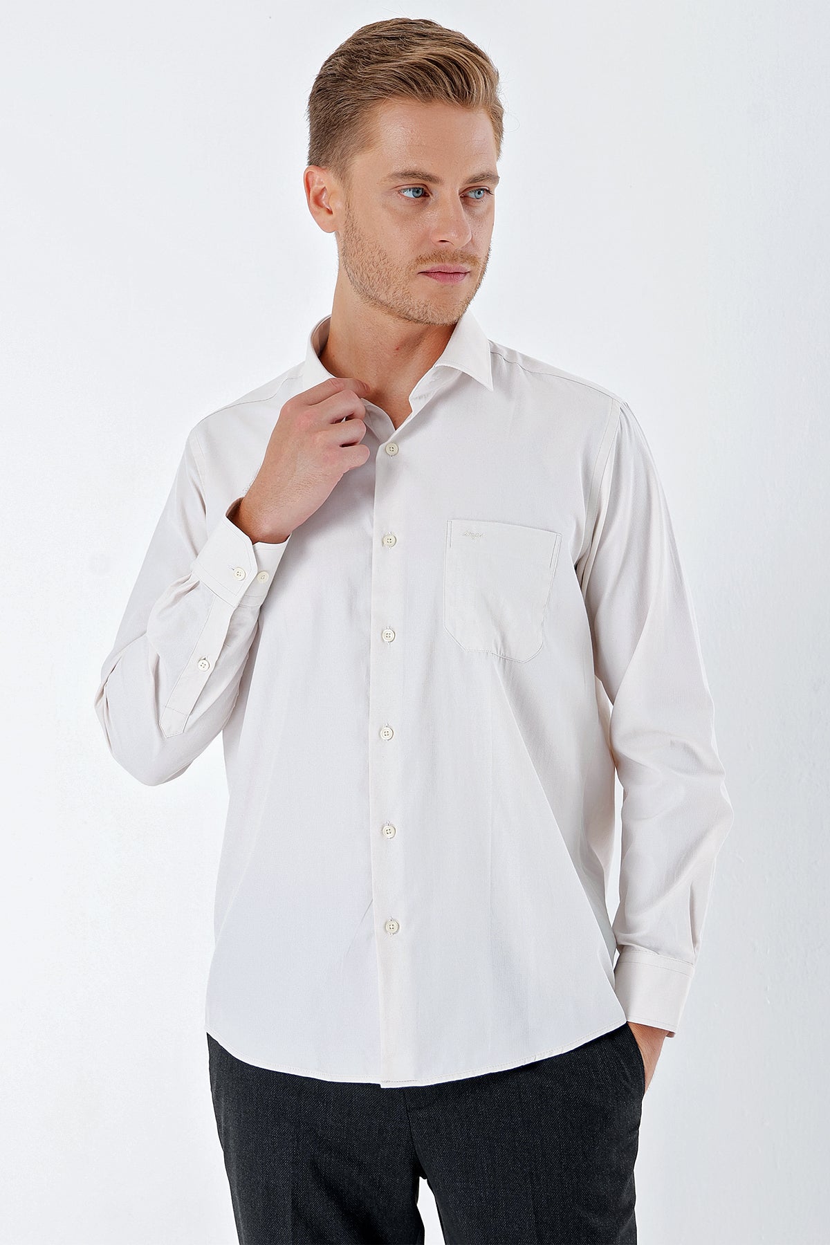 Comfort-Fit Textured Classic Shirt - Light Beige