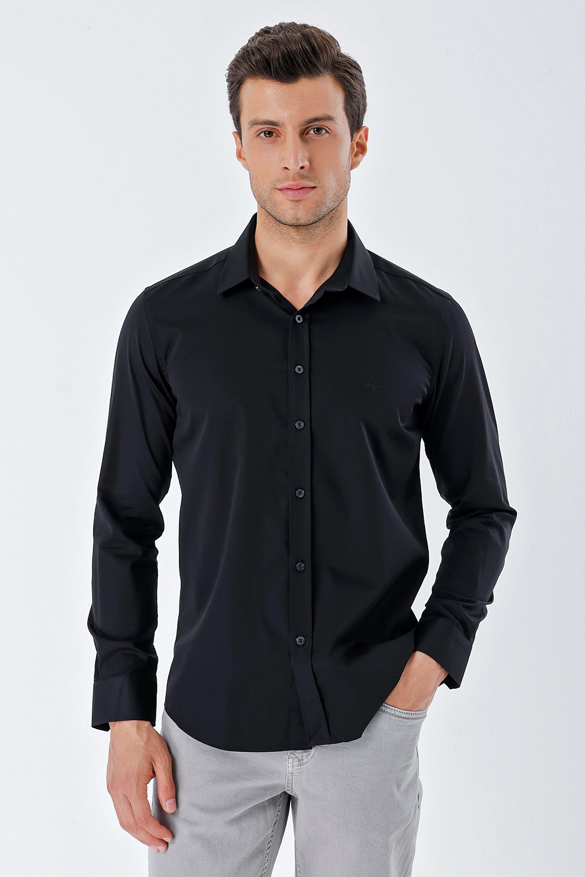 Slim-Fit Premium Basic Shirt - Black