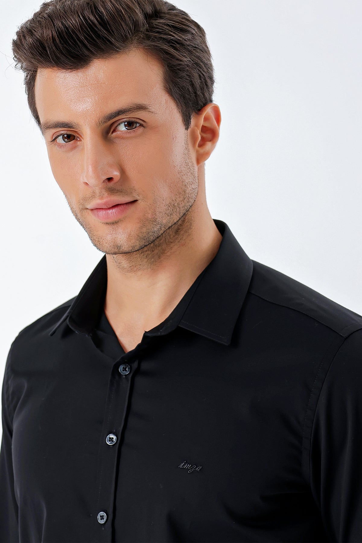 Slim-Fit Premium Basic Shirt - Black