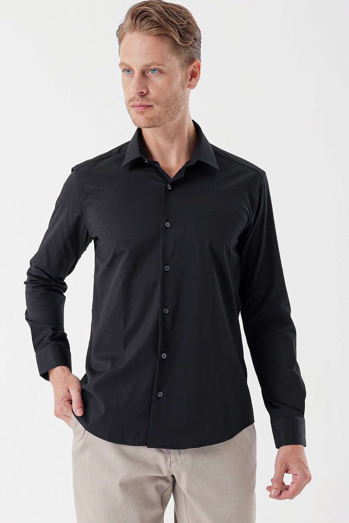 Slim-Fit Textured Classic Shirt - Black