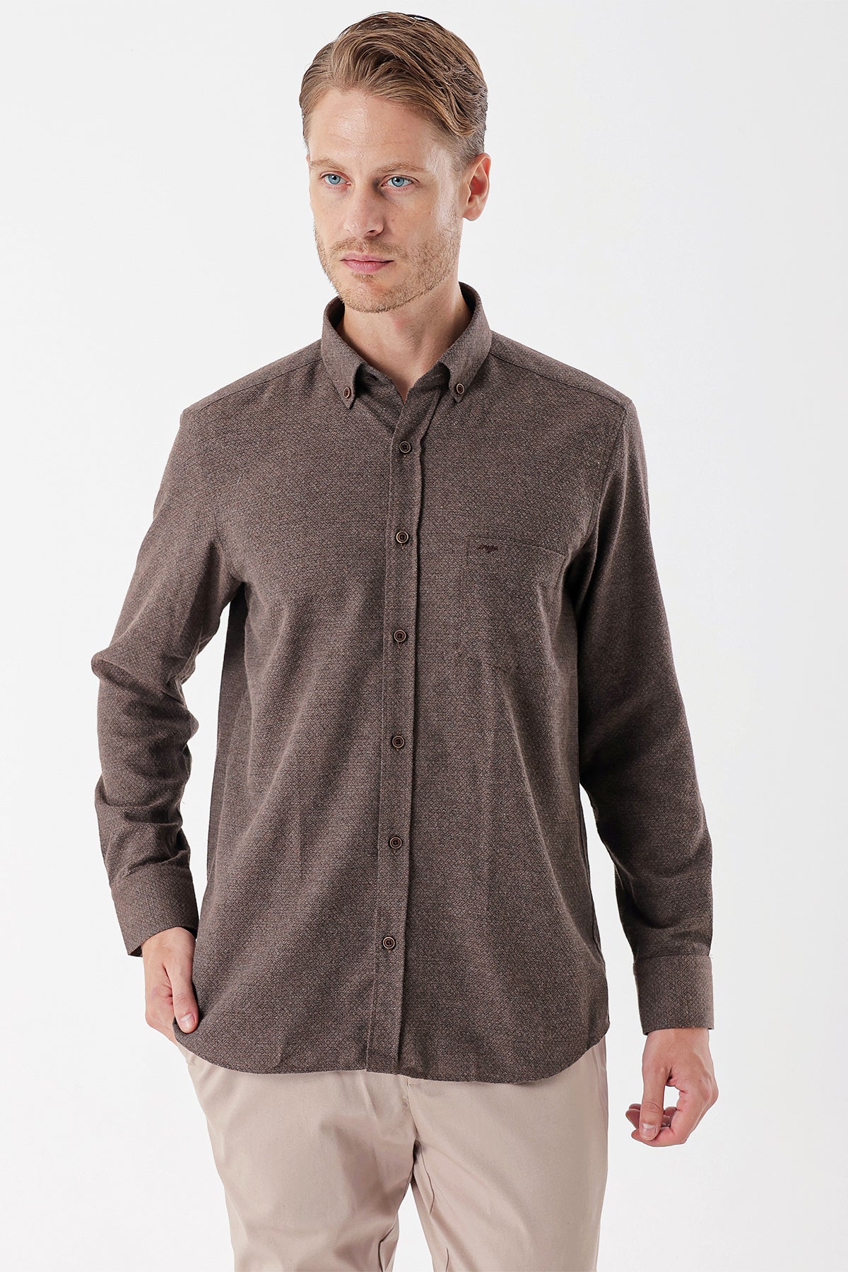 Comfort-Fit Textured Oxford Shirt - Brown