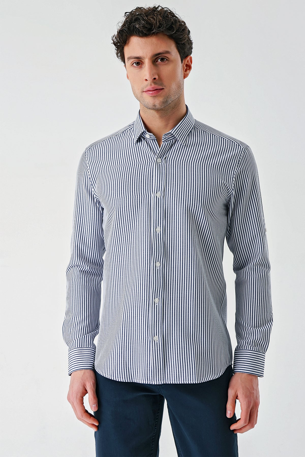 Slim-Fit Striped Oxford Shirt - Navy