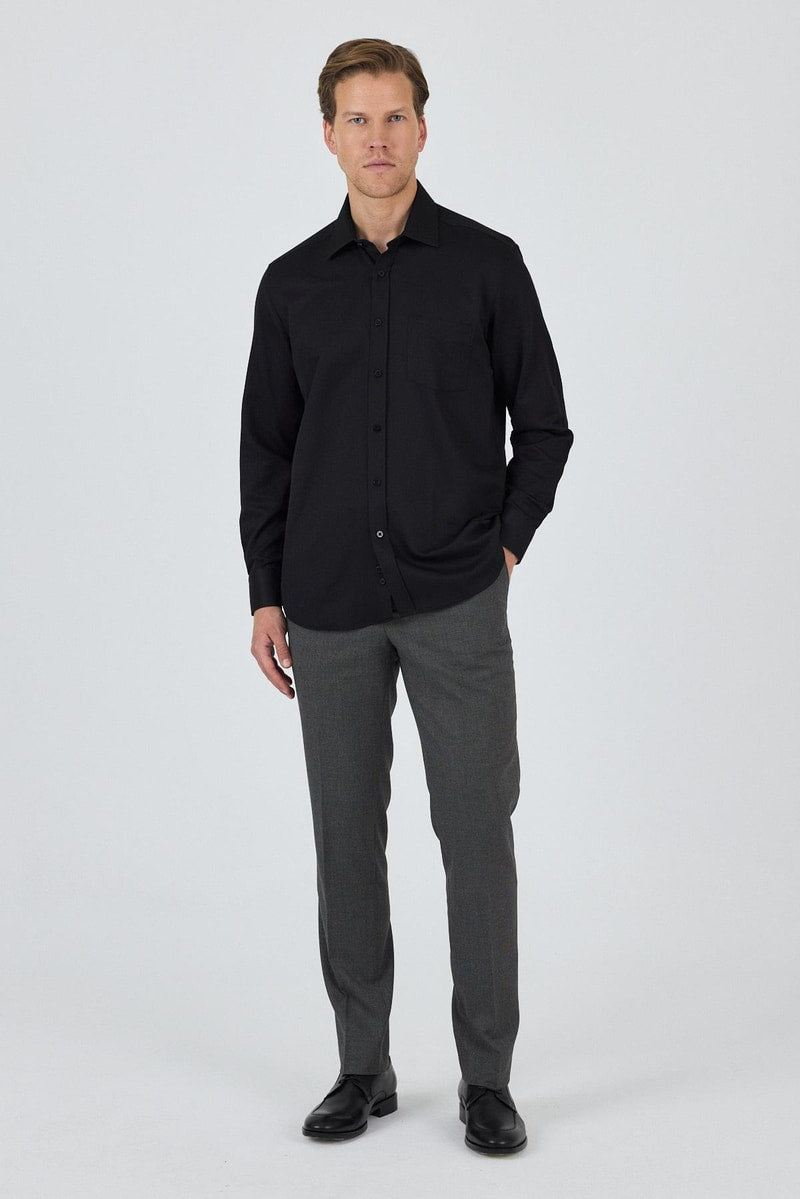 Comfort-Fit Classic Shirt - Black