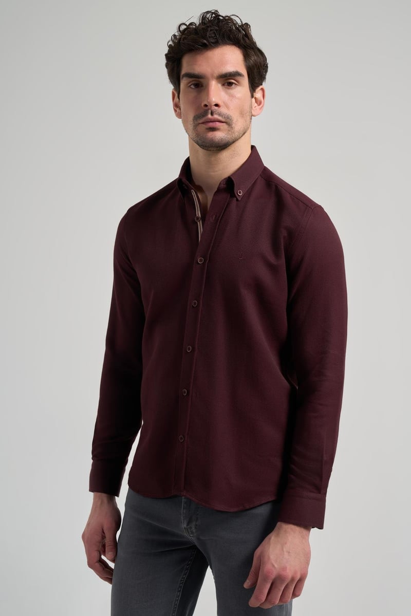Slim-Fit Textured Shirt - Burgundy
