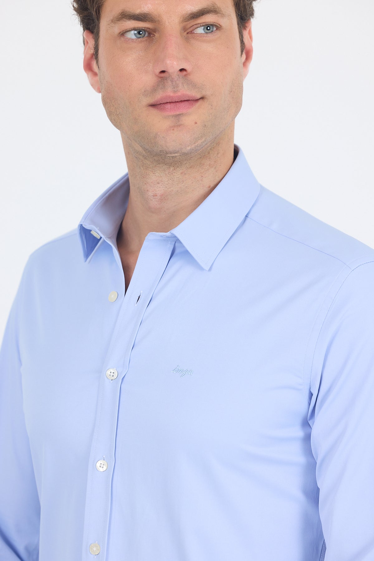 Slim-Fit Classic Shirt - Light Blue