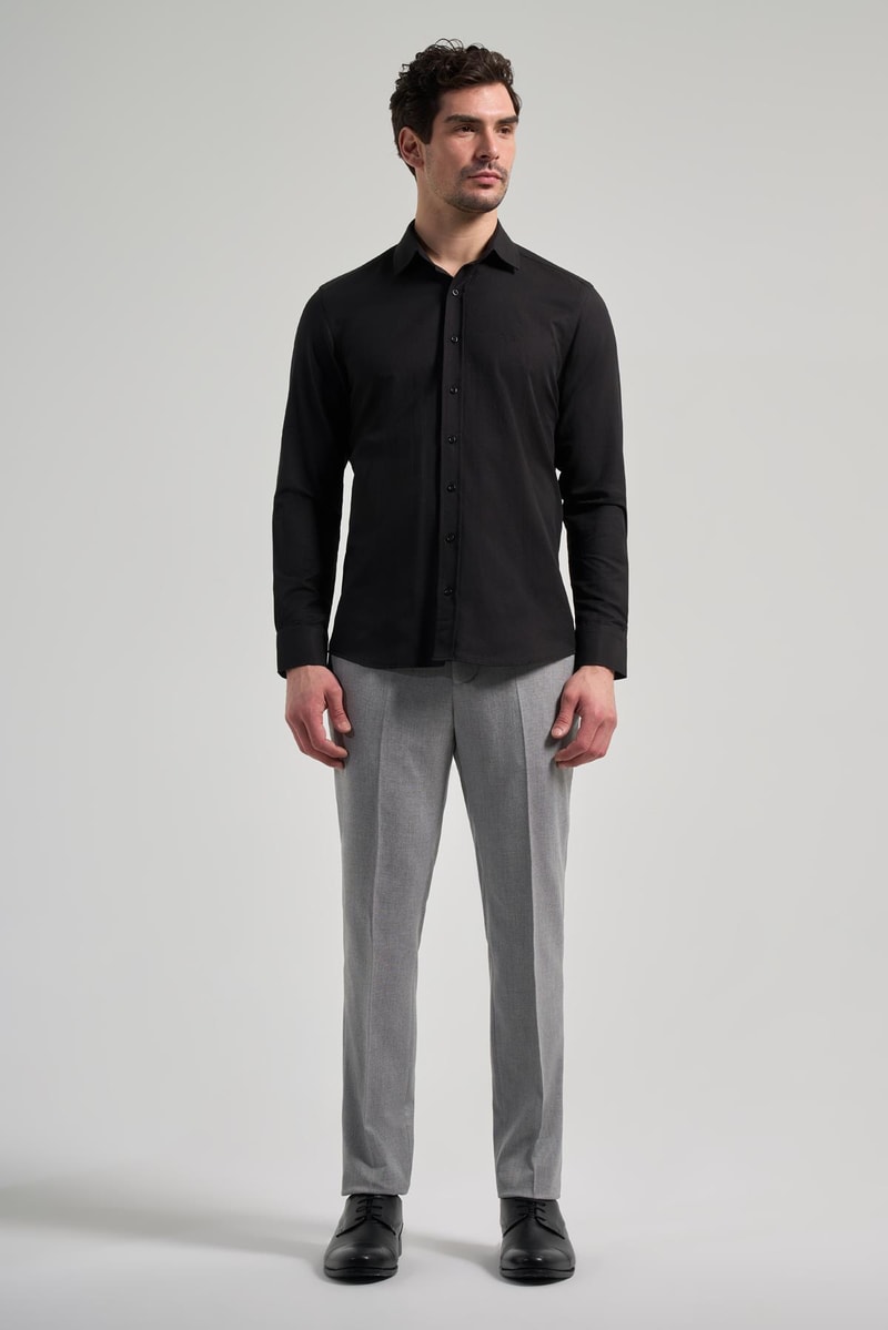 Slim-Fit Classic Shirt - Black