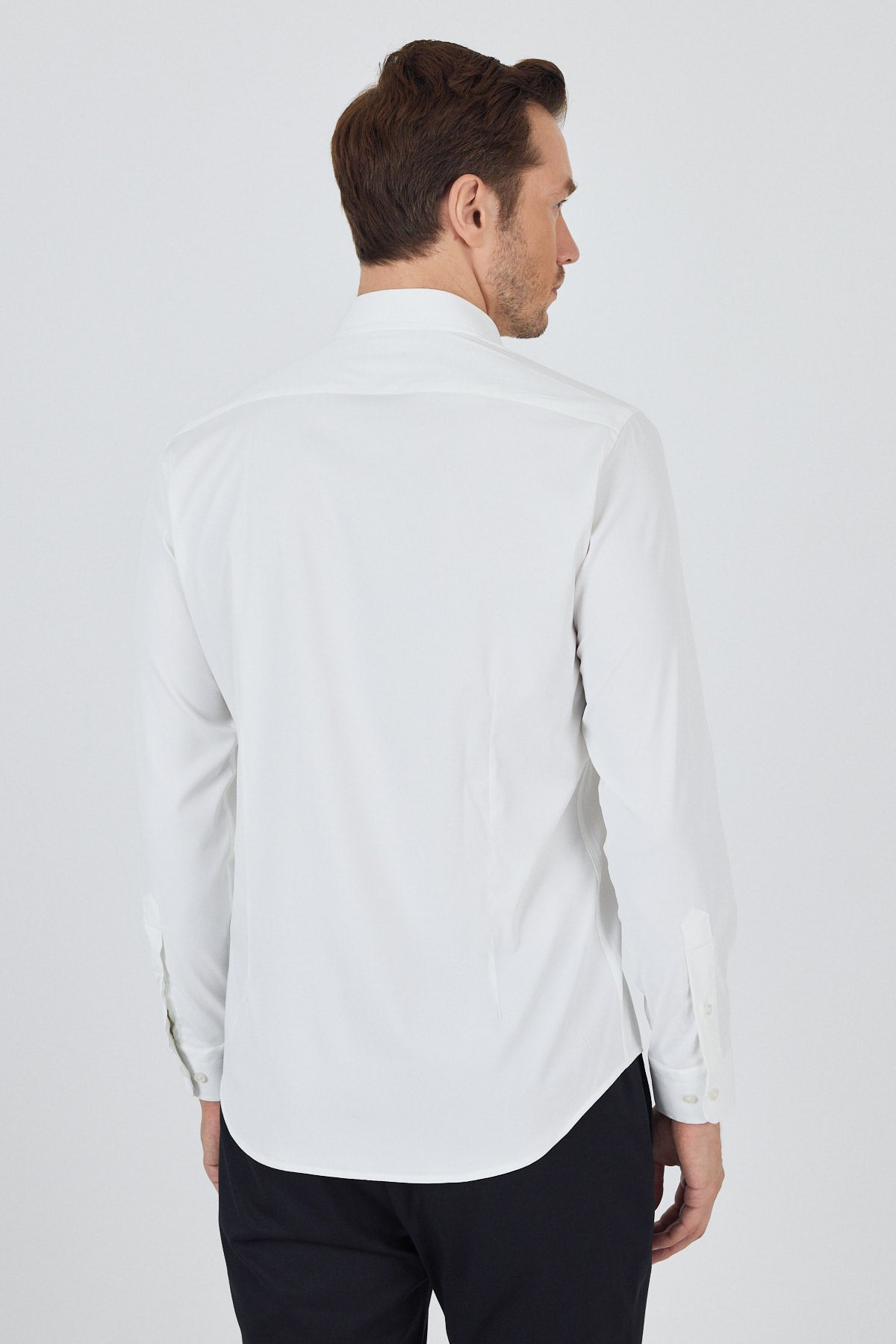 Slim-Fit Classic Shirt - Off-White