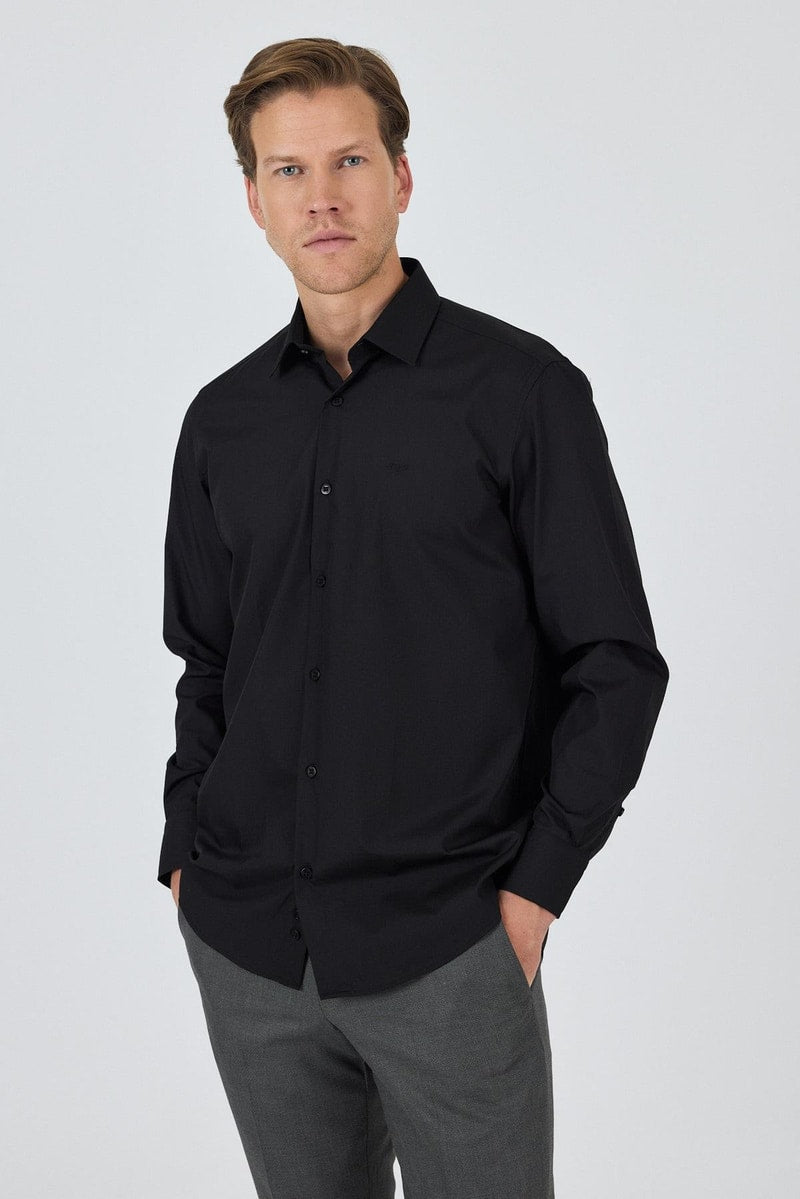 Comfort-Fit Classic Shirt - Black