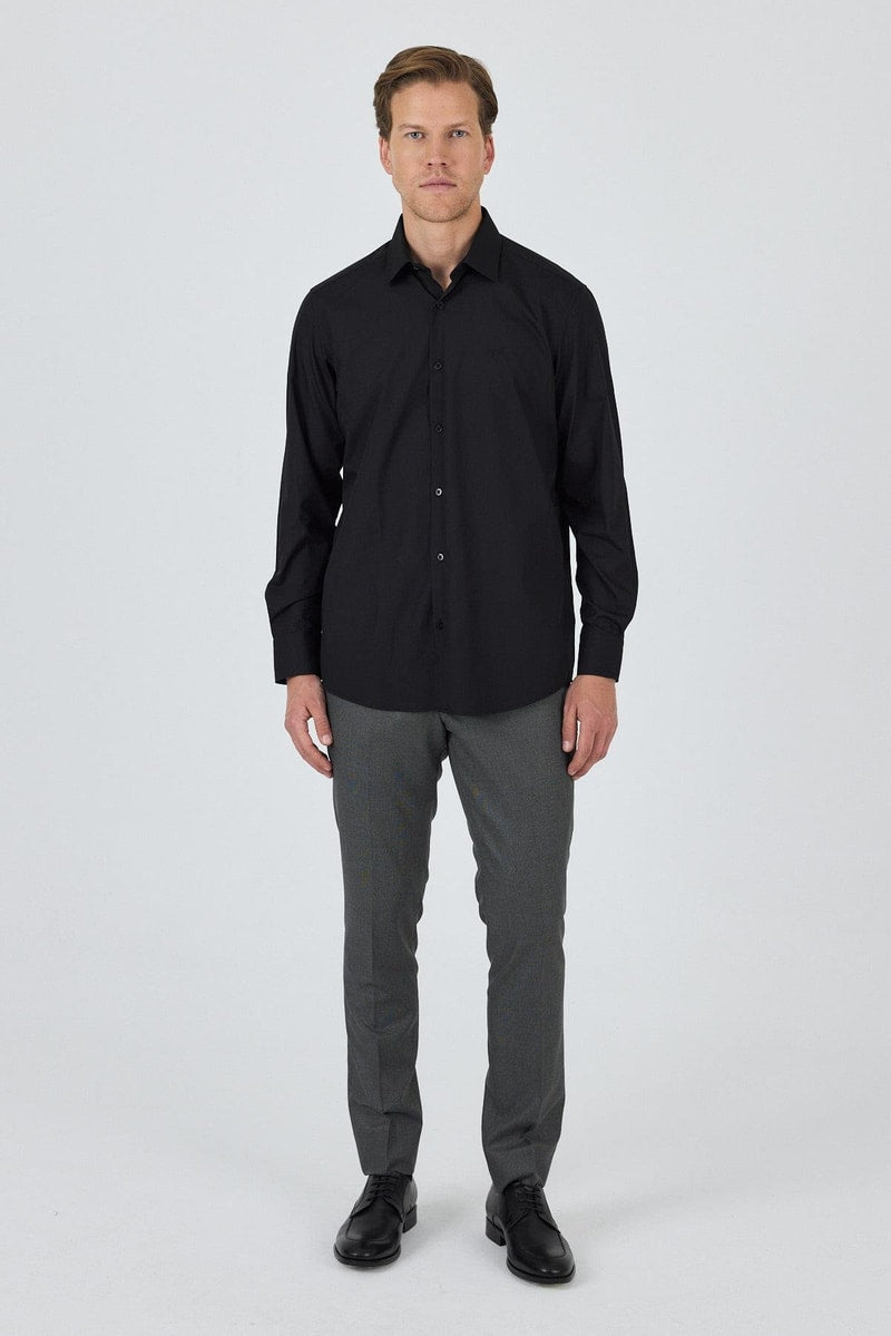 Comfort-Fit Classic Shirt - Black