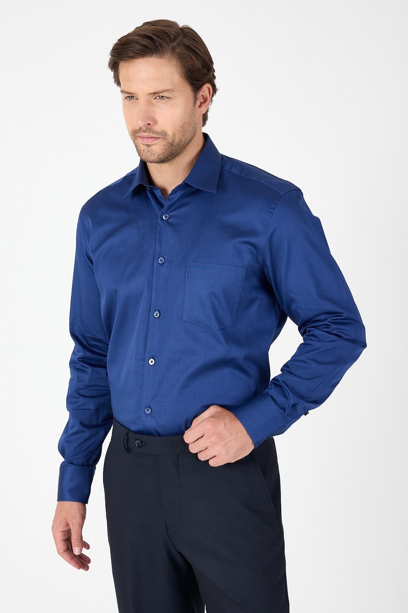 Comfort-Fit Premium Classic Shirt - Navy
