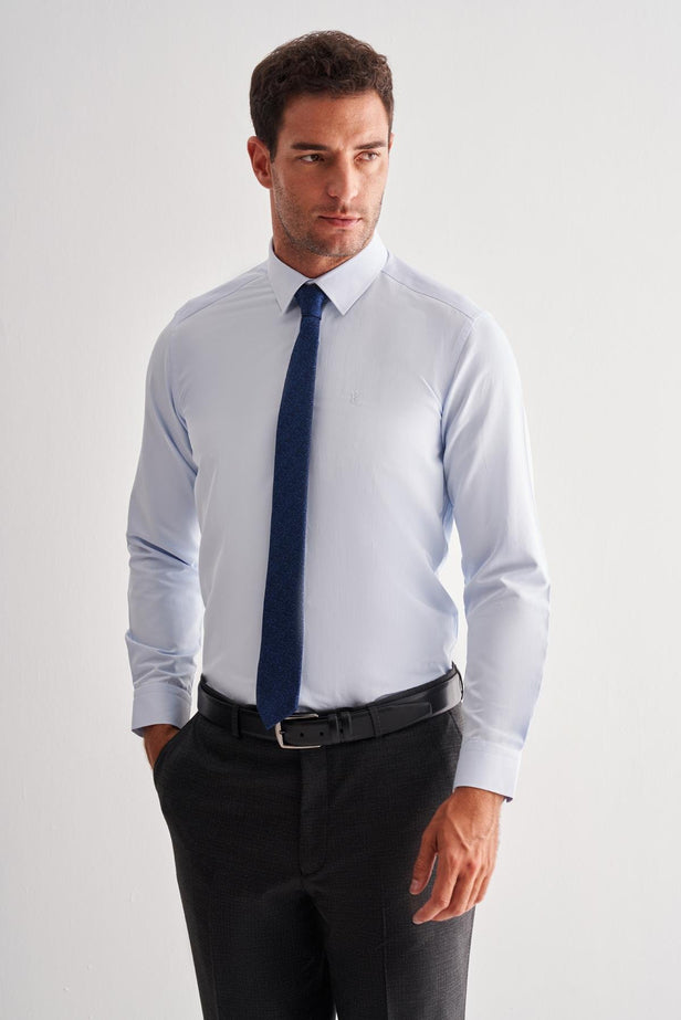 Slim-Fit Classic Shirt - Light Blue