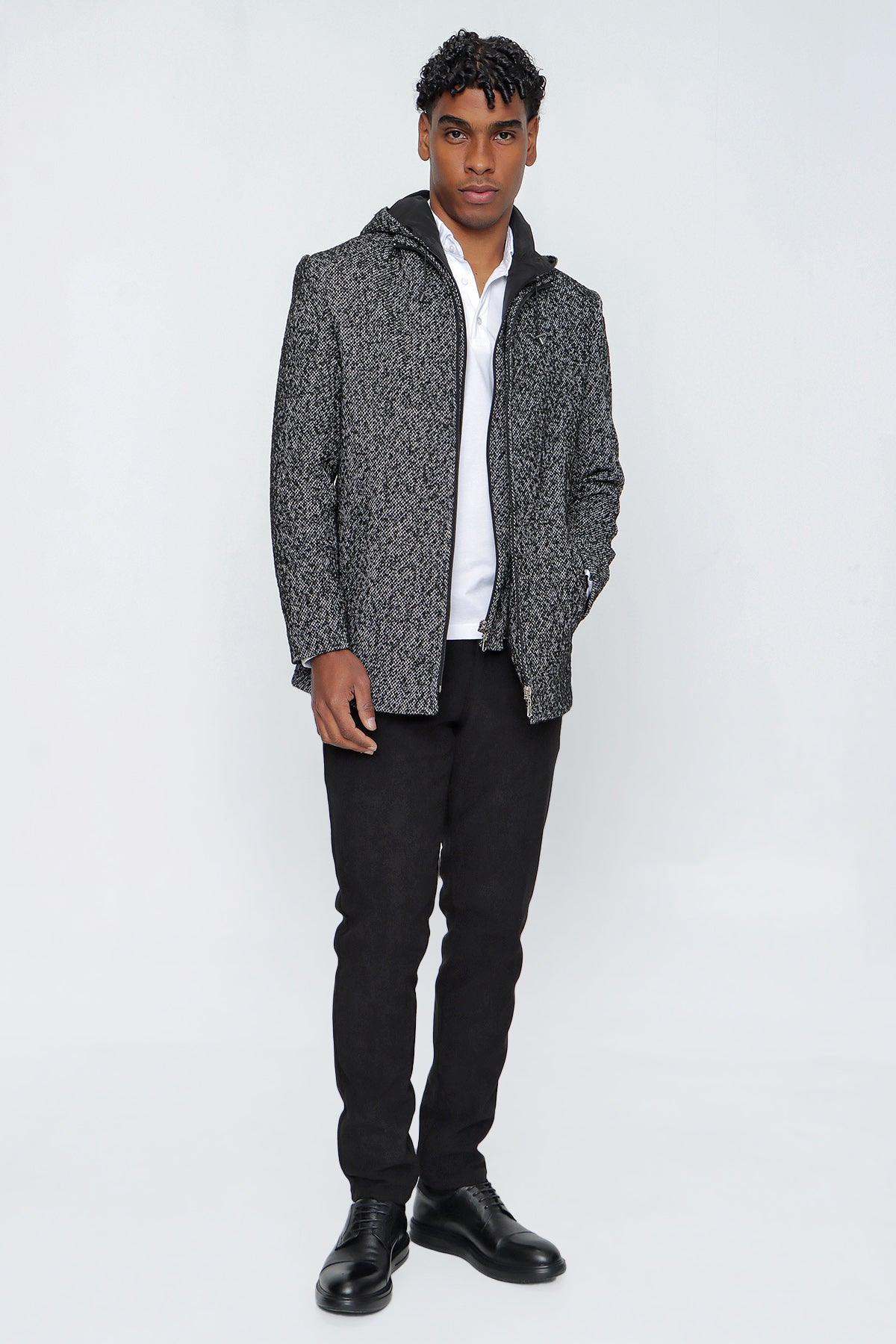 Slim-Fit Patterned Jacket - Black