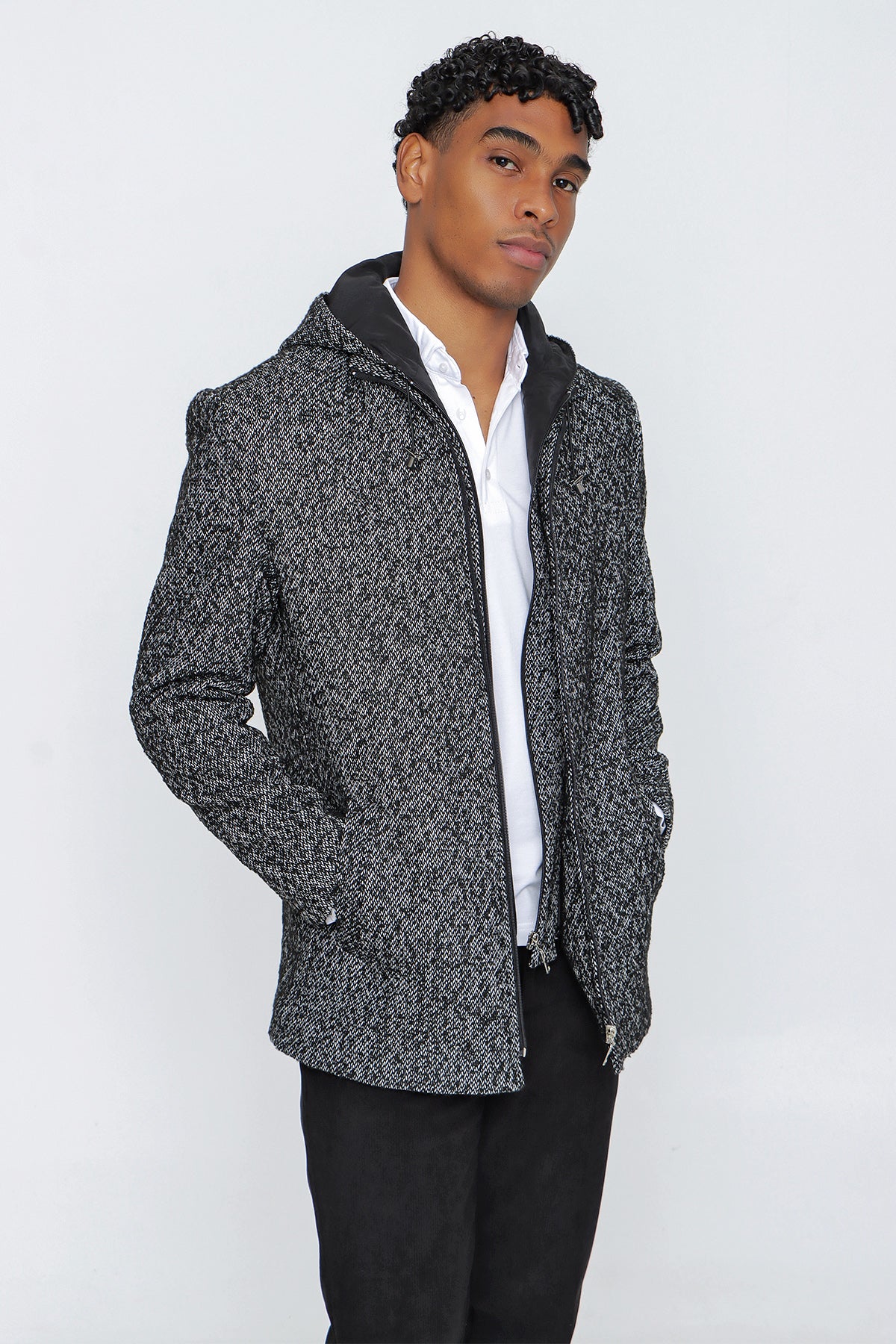 Slim-Fit Patterned Jacket - Black