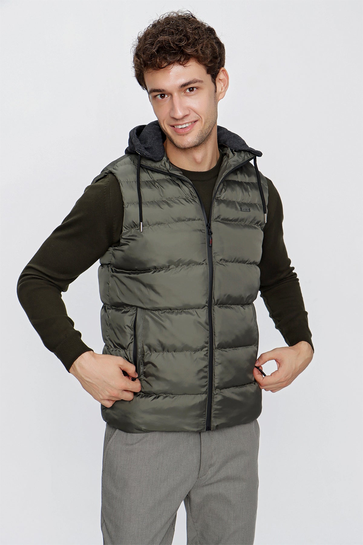 Slim-Fit Hooded Puffer Vest - Dark Khaki