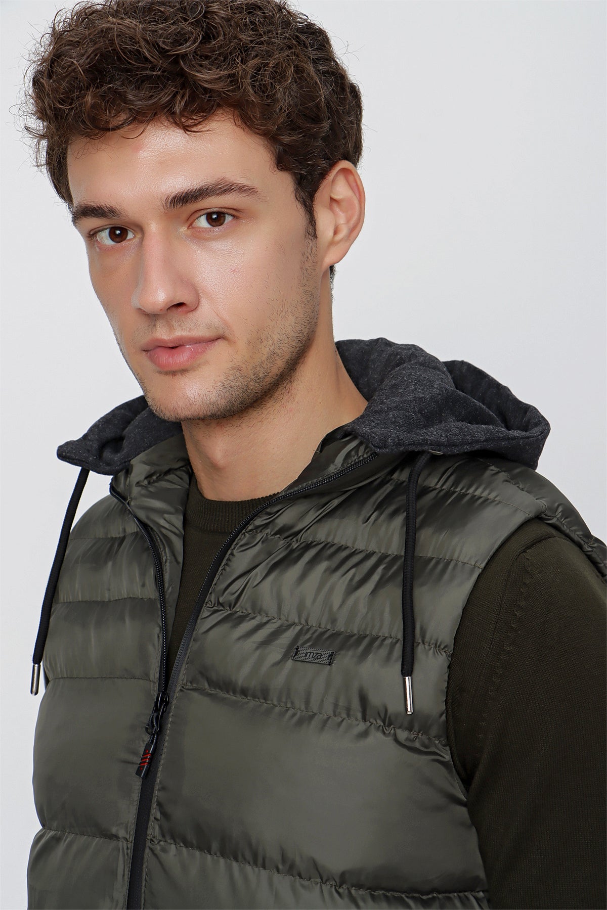 Slim-Fit Hooded Puffer Vest - Dark Khaki