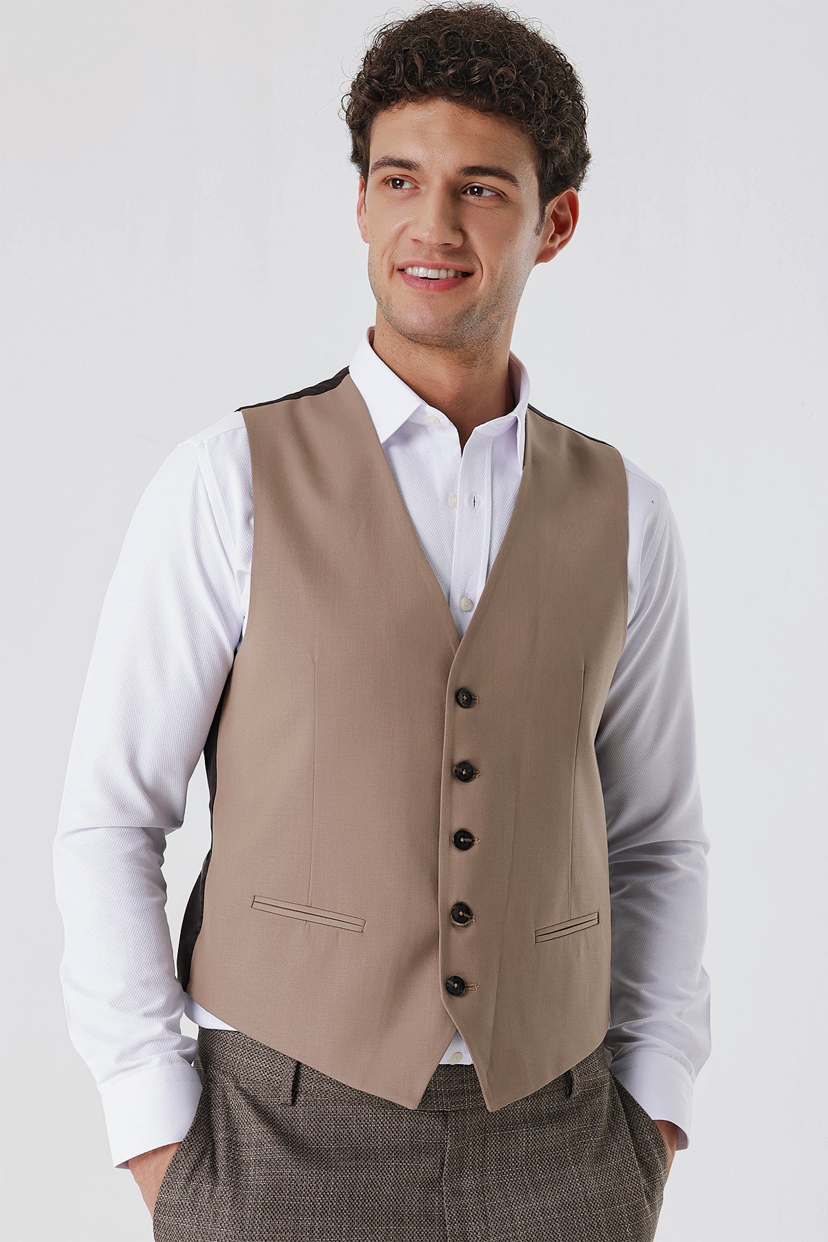 Slim-Fit Classic Vest - Camel