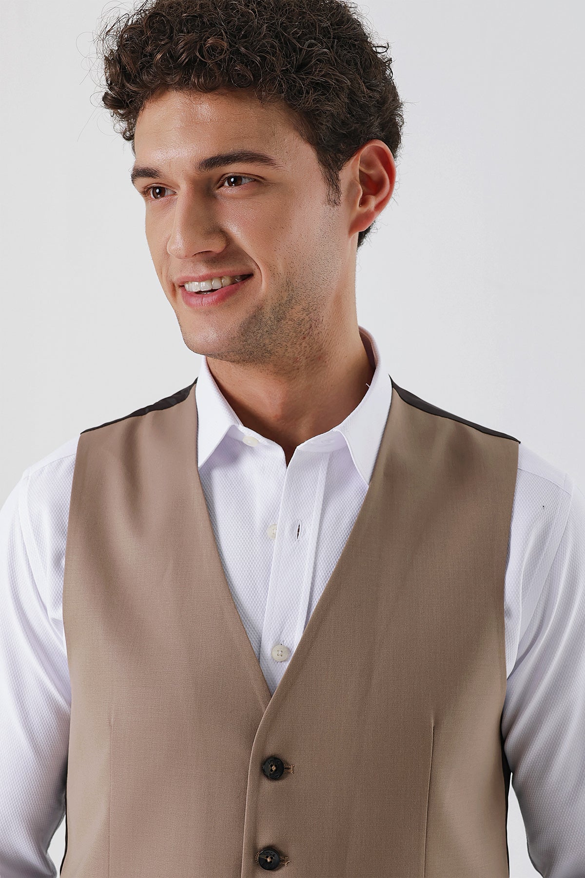 Slim-Fit Classic Vest - Camel