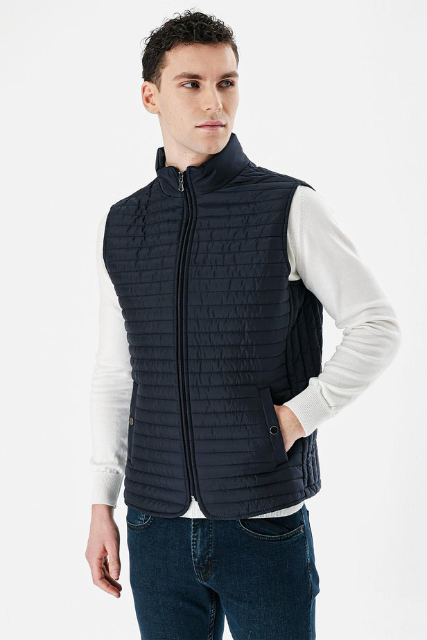 Slim-Fit Puffer Vest - Navy