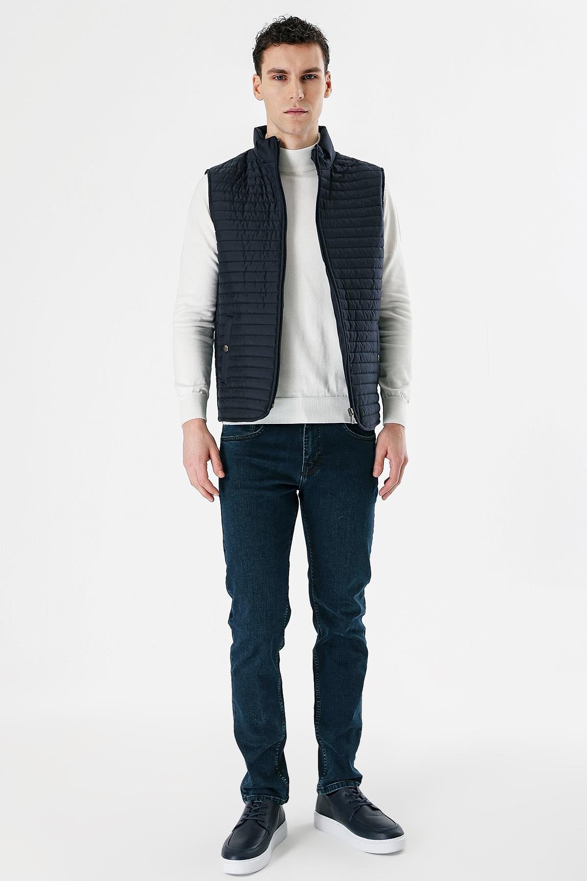 Slim-Fit Puffer Vest - Navy