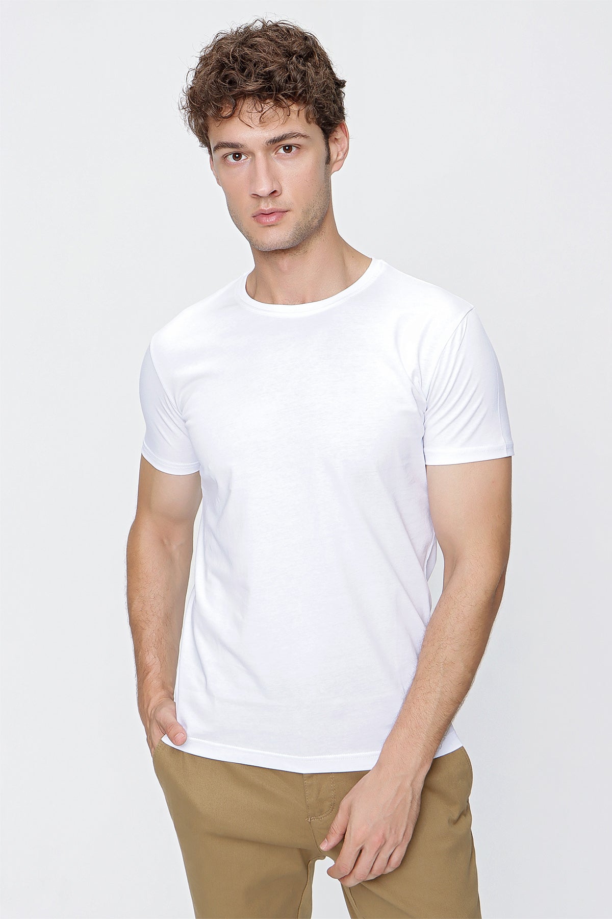 Slim-Fit Basic T-shirt - White