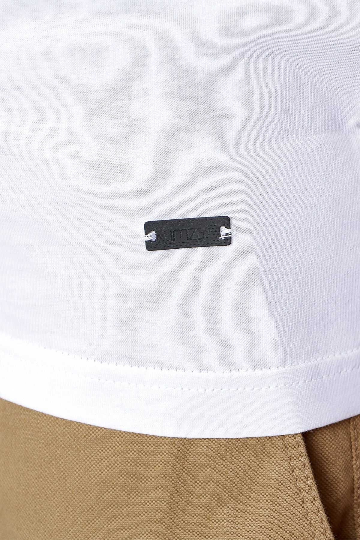 Slim-Fit Basic T-shirt - White