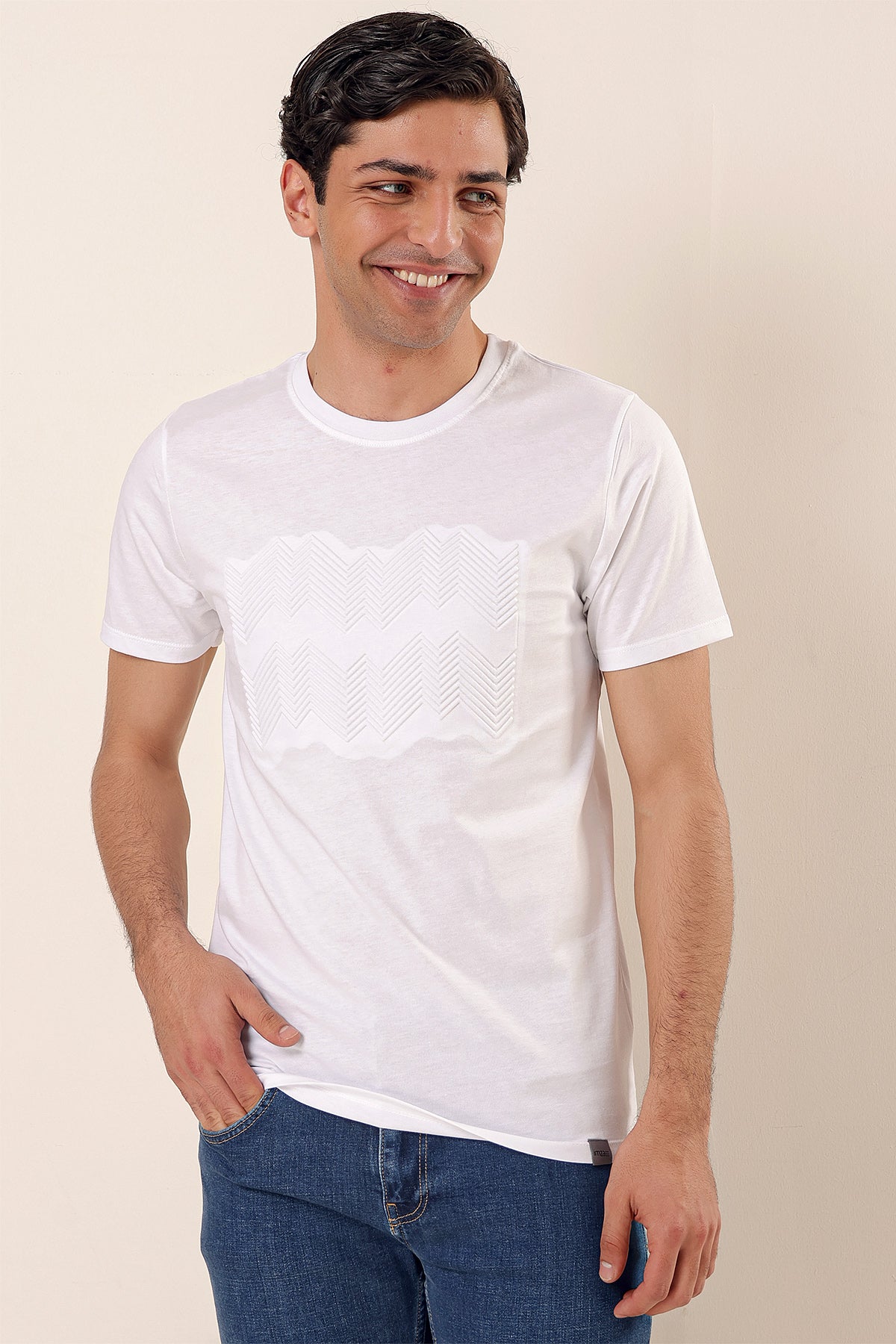 Slim-Fit Printed T-shirt - White