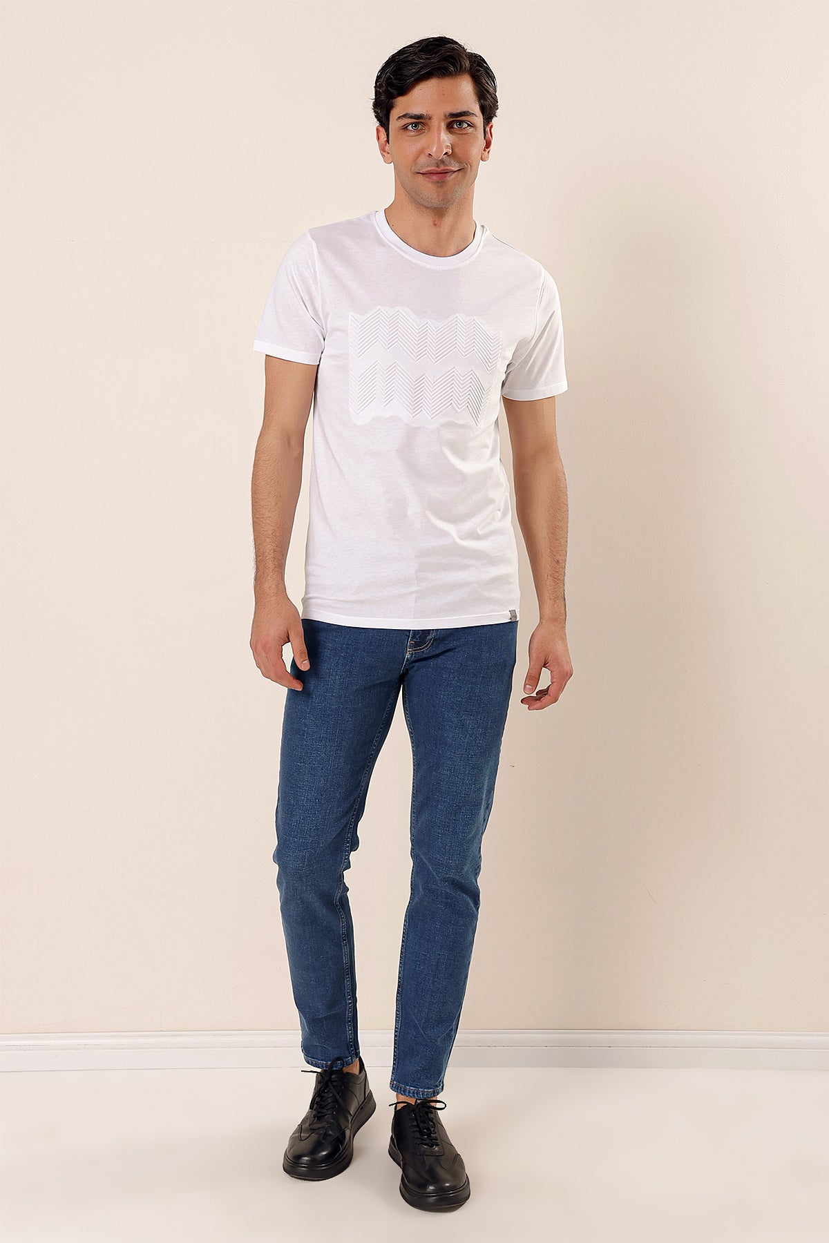 Slim-Fit Printed T-shirt - White