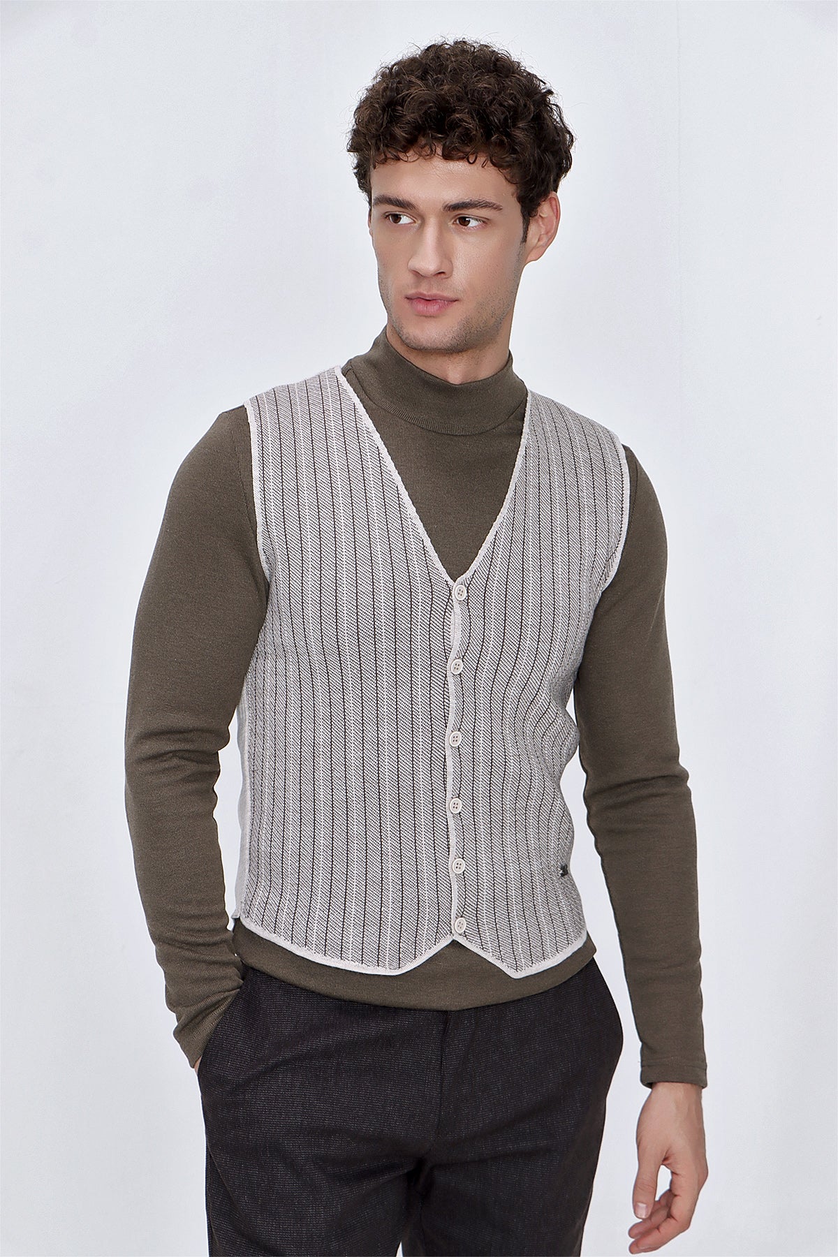 Slim-Fit Stripped Vest - Beige