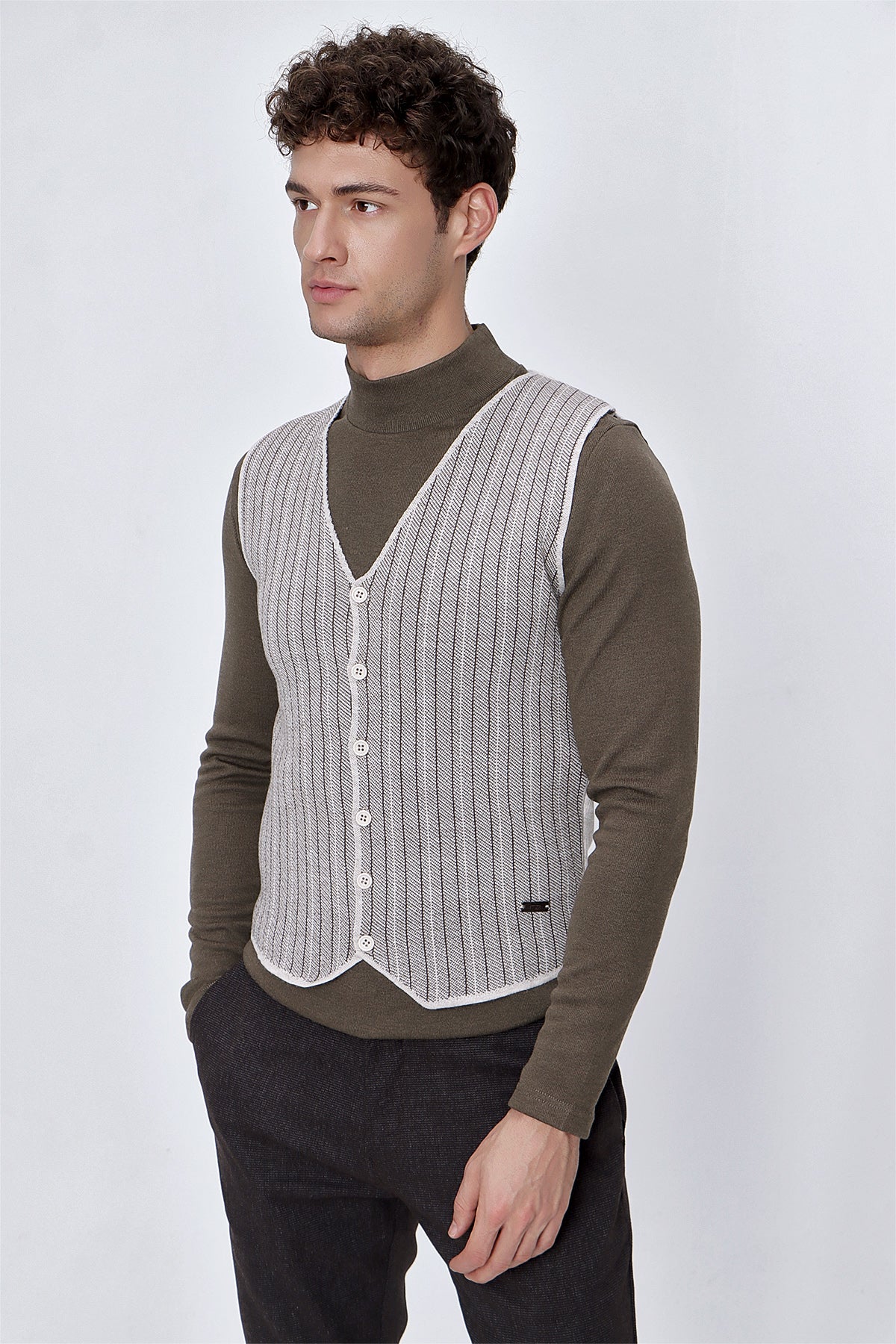 Slim-Fit Stripped Vest - Beige