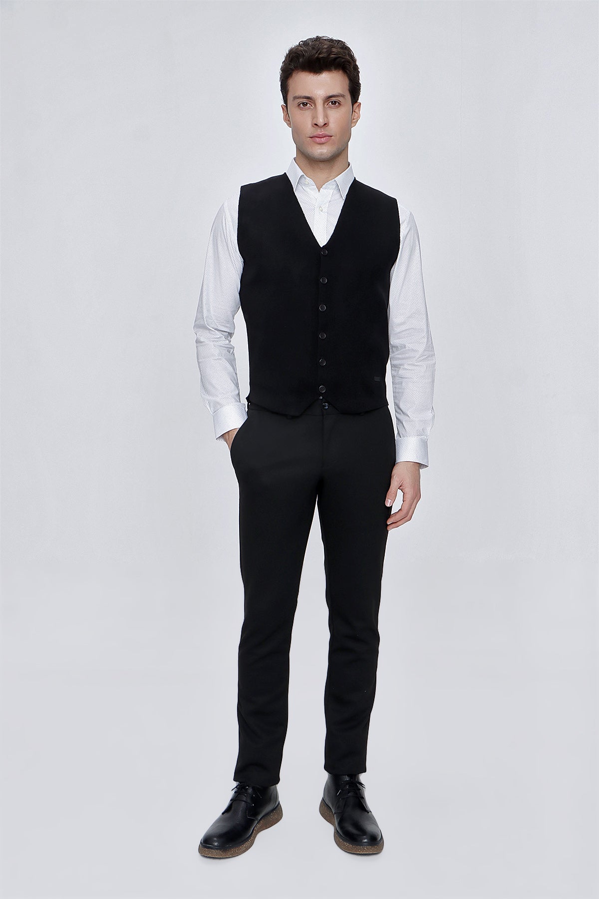 Slim-Fit Plain Vest - Black