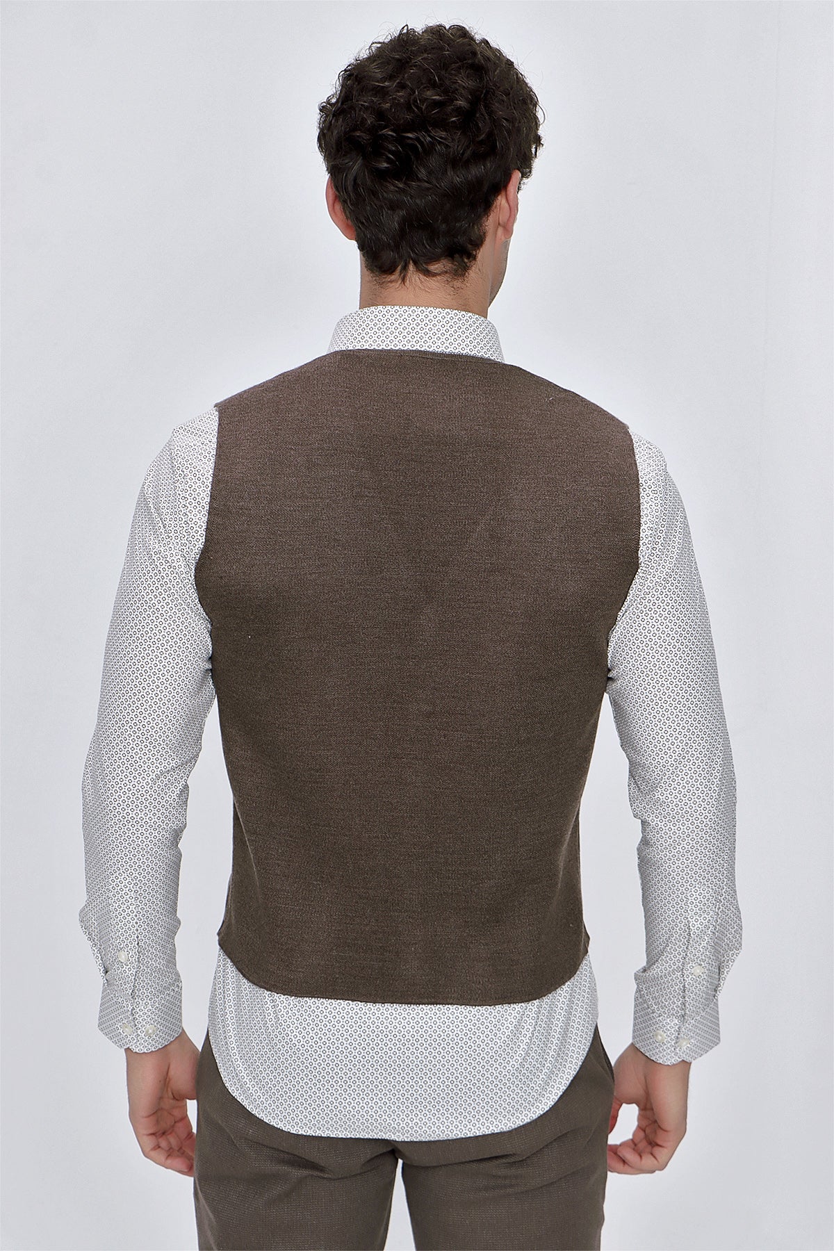 Slim-Fit Classic Vest - Brown