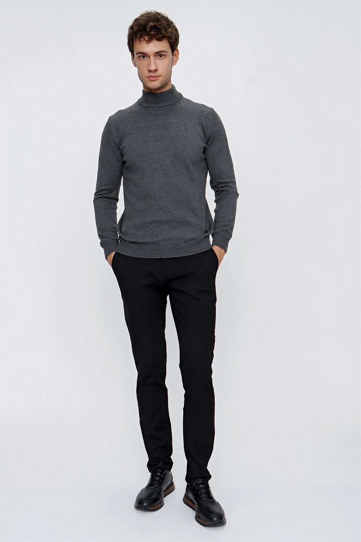 Comfort-Fit Half-Neck Knitwear - Grey