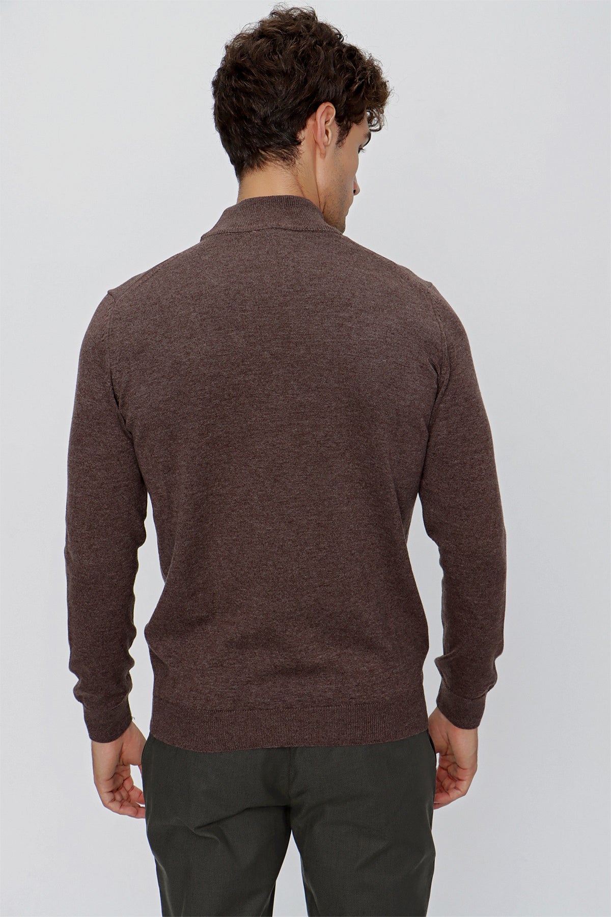 Comfort-Fit Half-Neck Knitwear - Brown