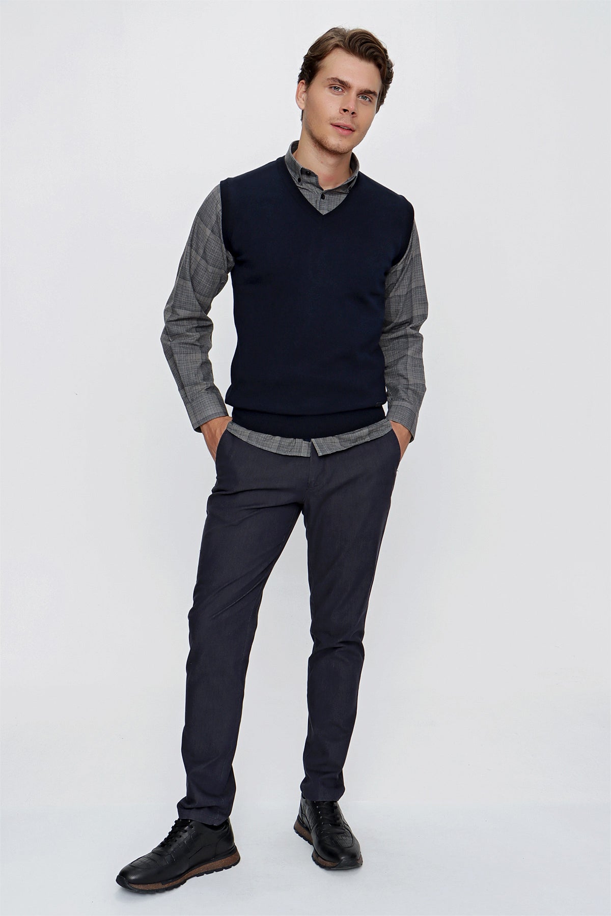 Slim-Fit V-Neck Sweater - Navy