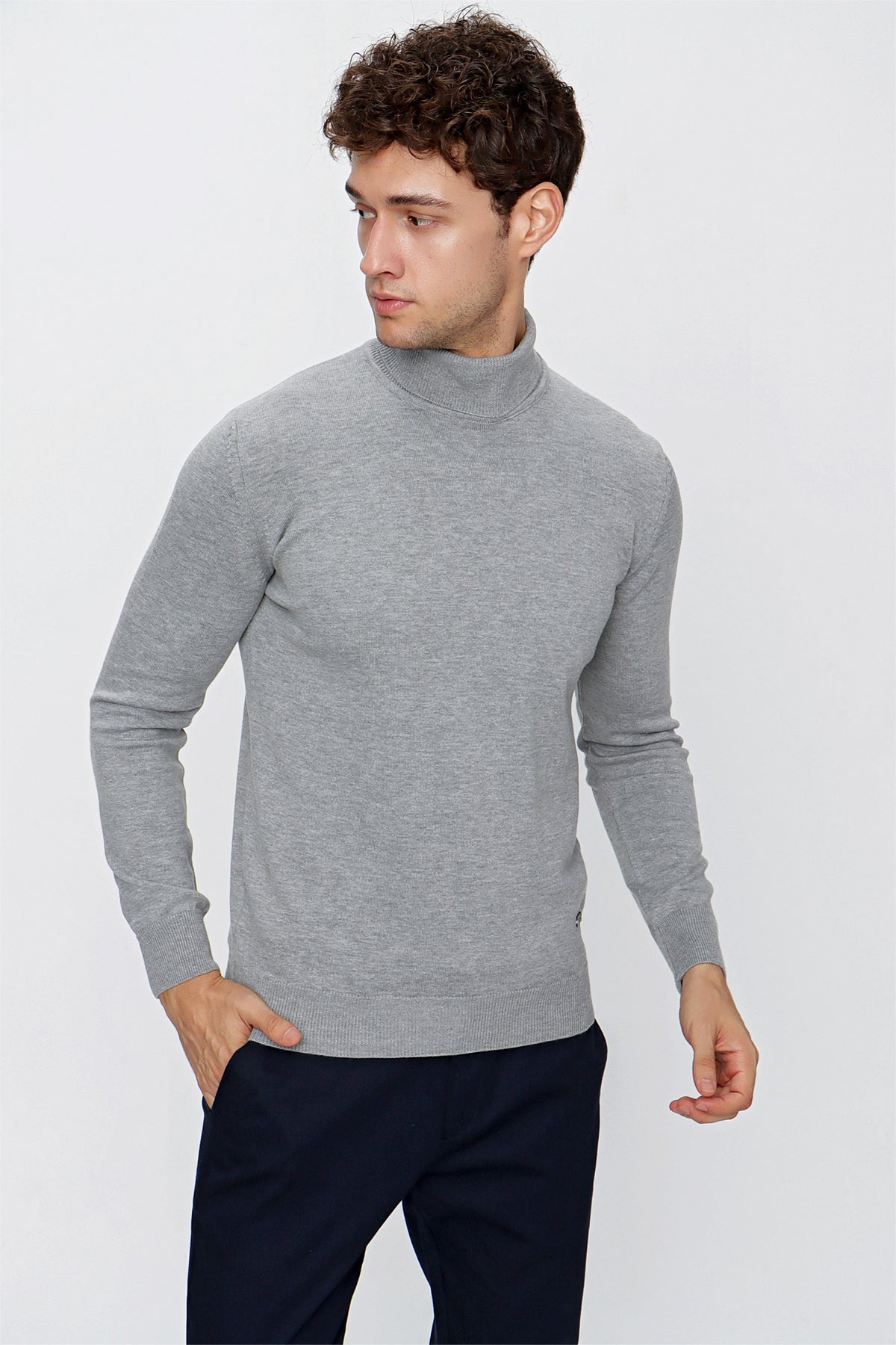 Comfort-Fit High-Neck Knitwear - Light Grey