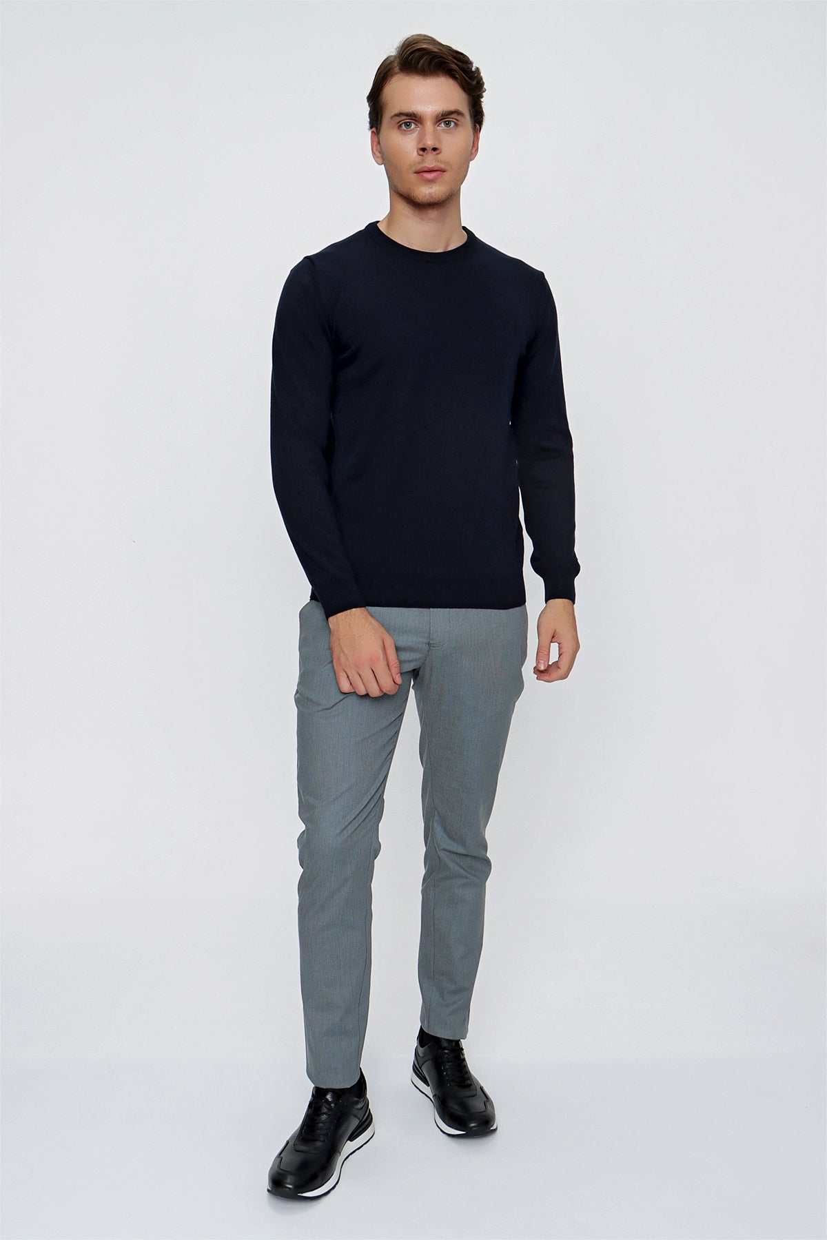 Comfort-Fit Round-Neck Knitwear - Navy