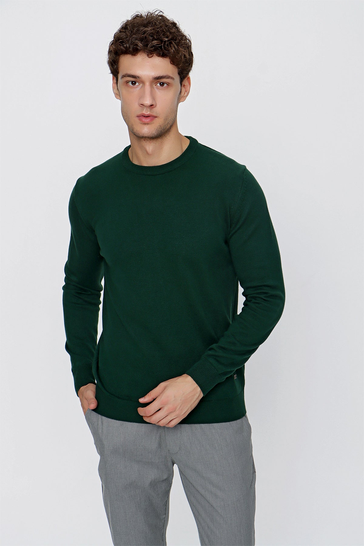 Comfort-Fit Round-Neck Knitwear - Light Green