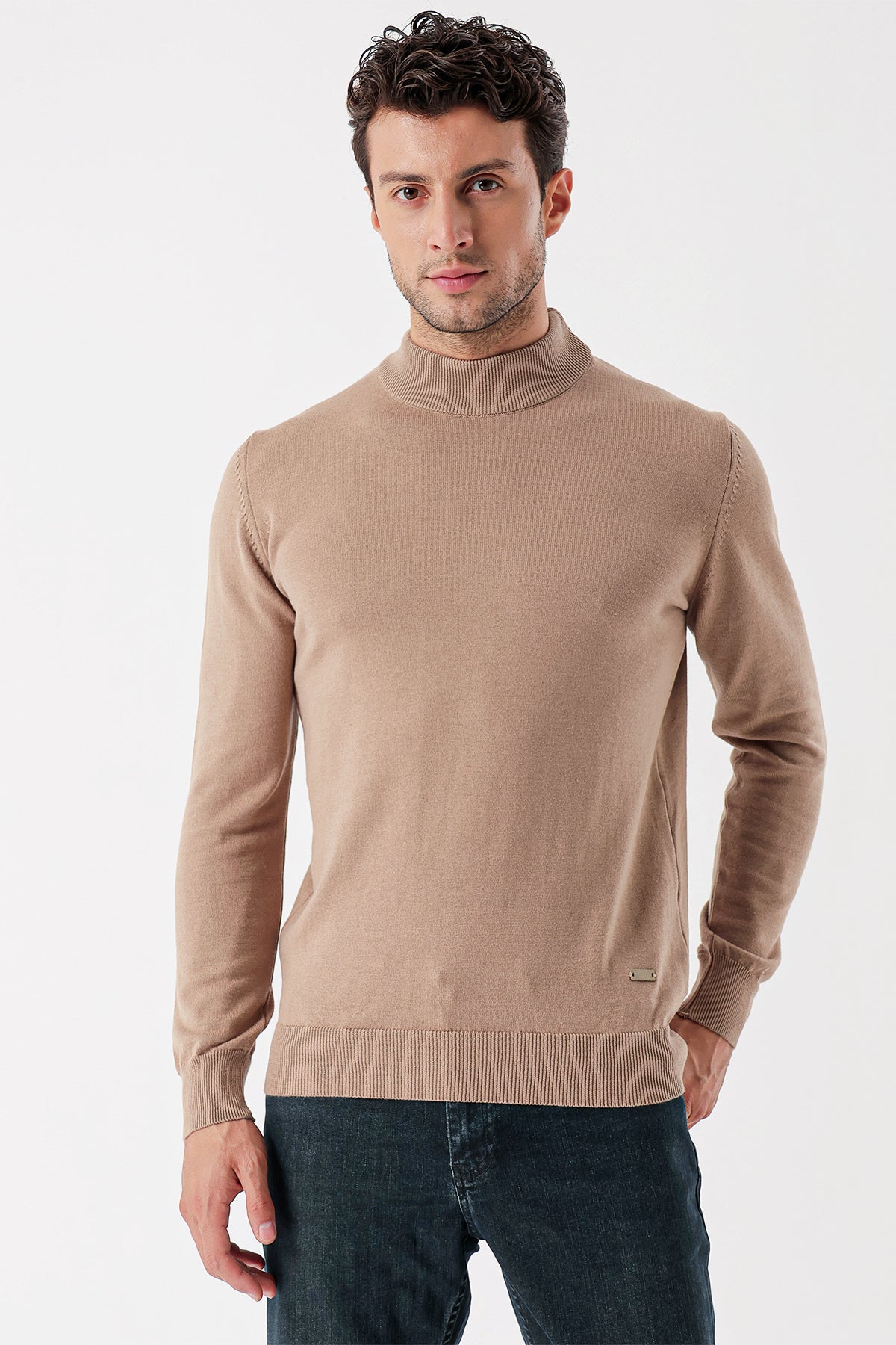 Comfort-Fit Half-Neck Knitwear - Beige