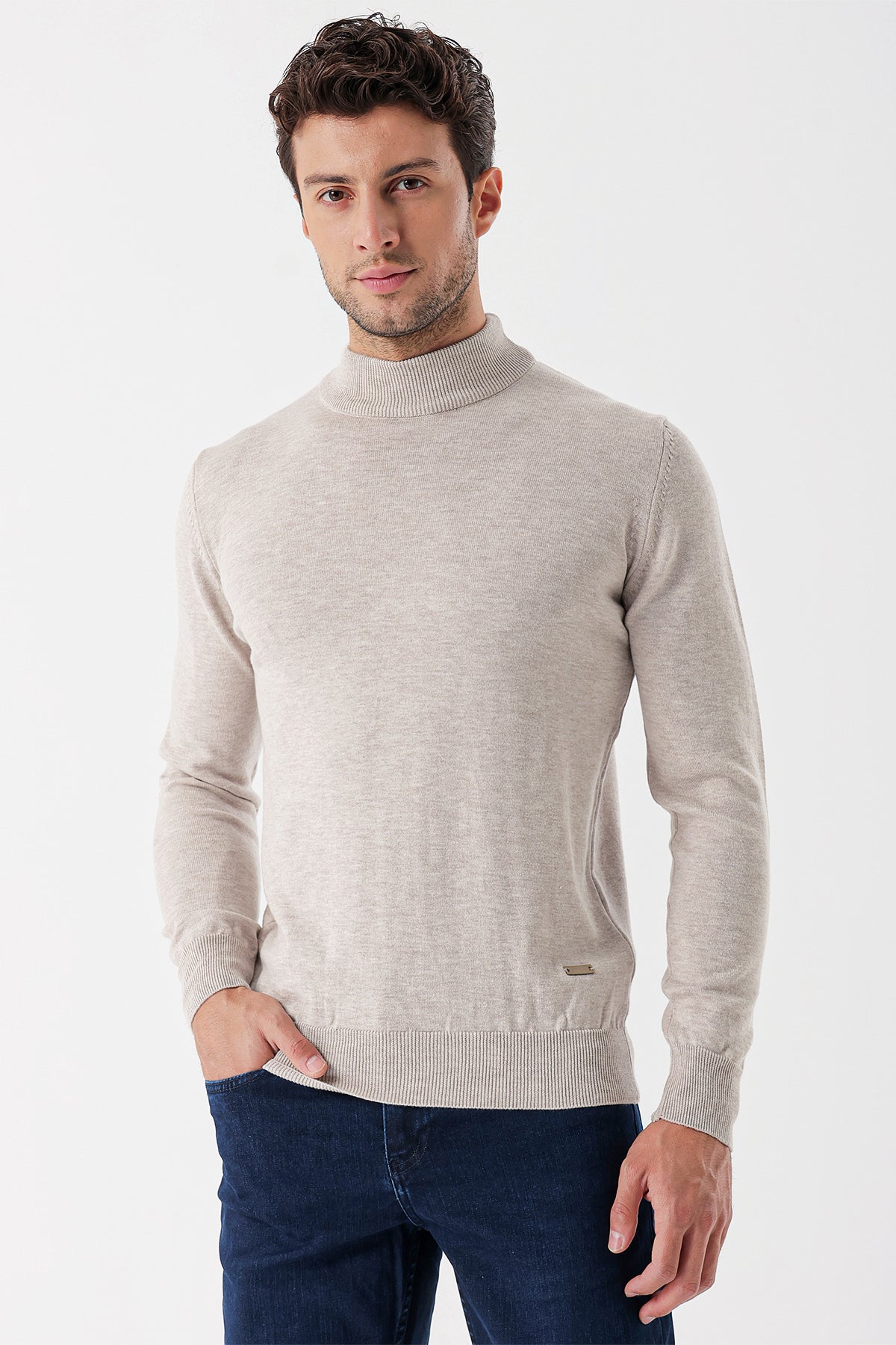 Comfort-Fit Half-Neck Knitwear - Light Beige