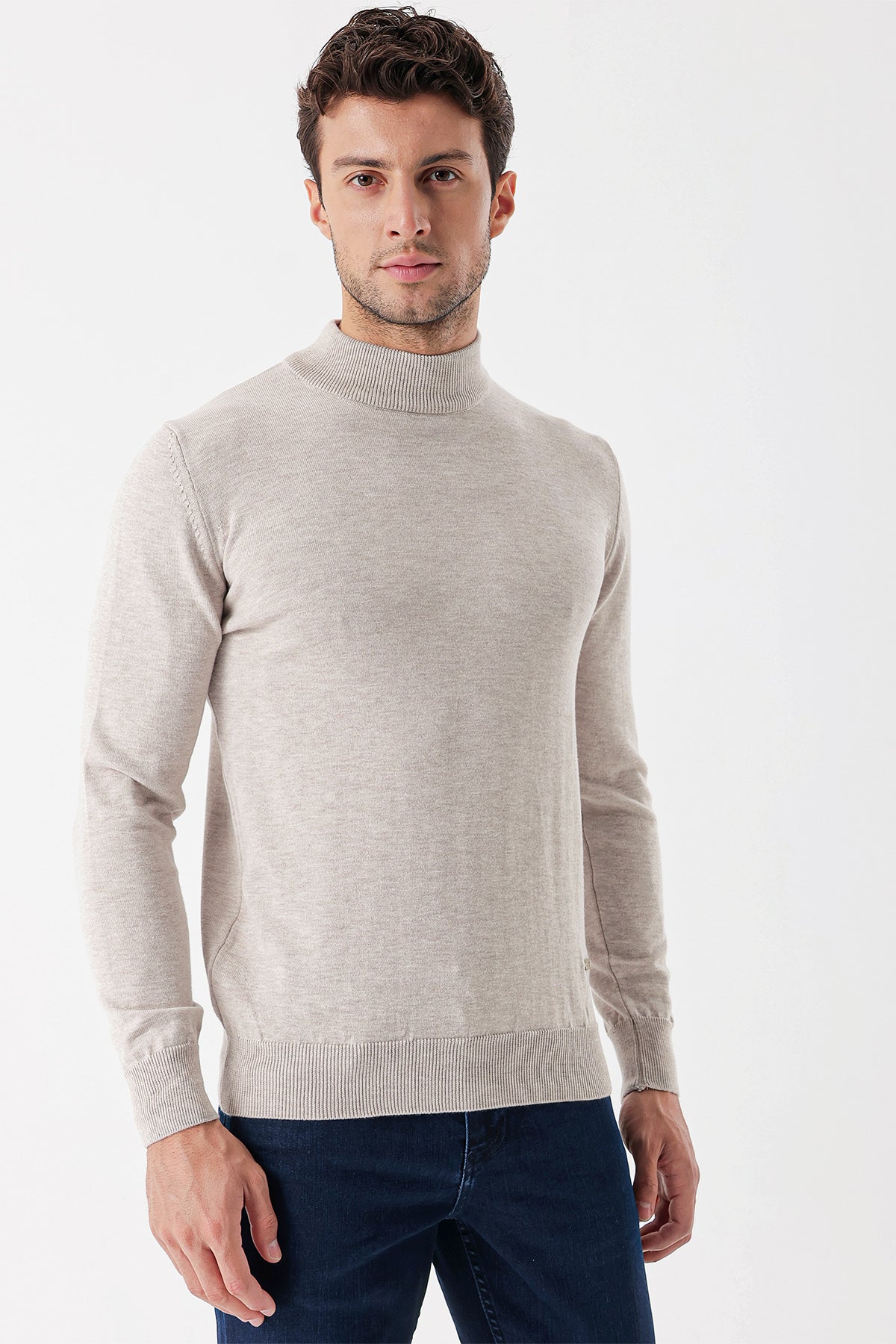 Comfort-Fit Half-Neck Knitwear - Light Beige