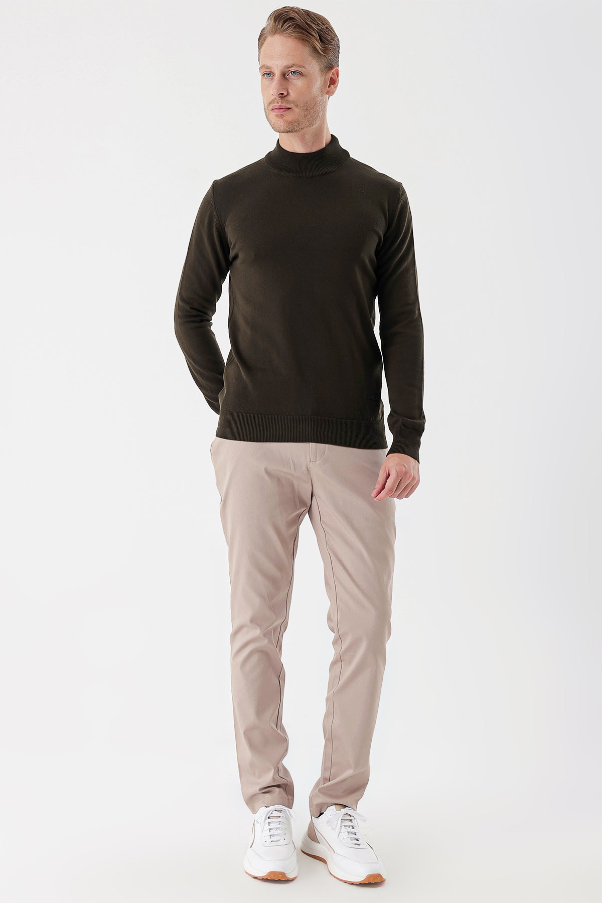 Comfort-Fit Half-Neck Knitwear - Olive