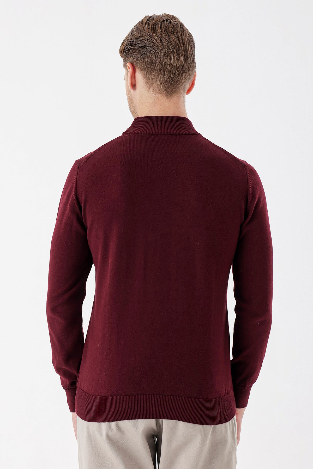 Comfort-Fit Half-Neck Knitwear - Burgundy