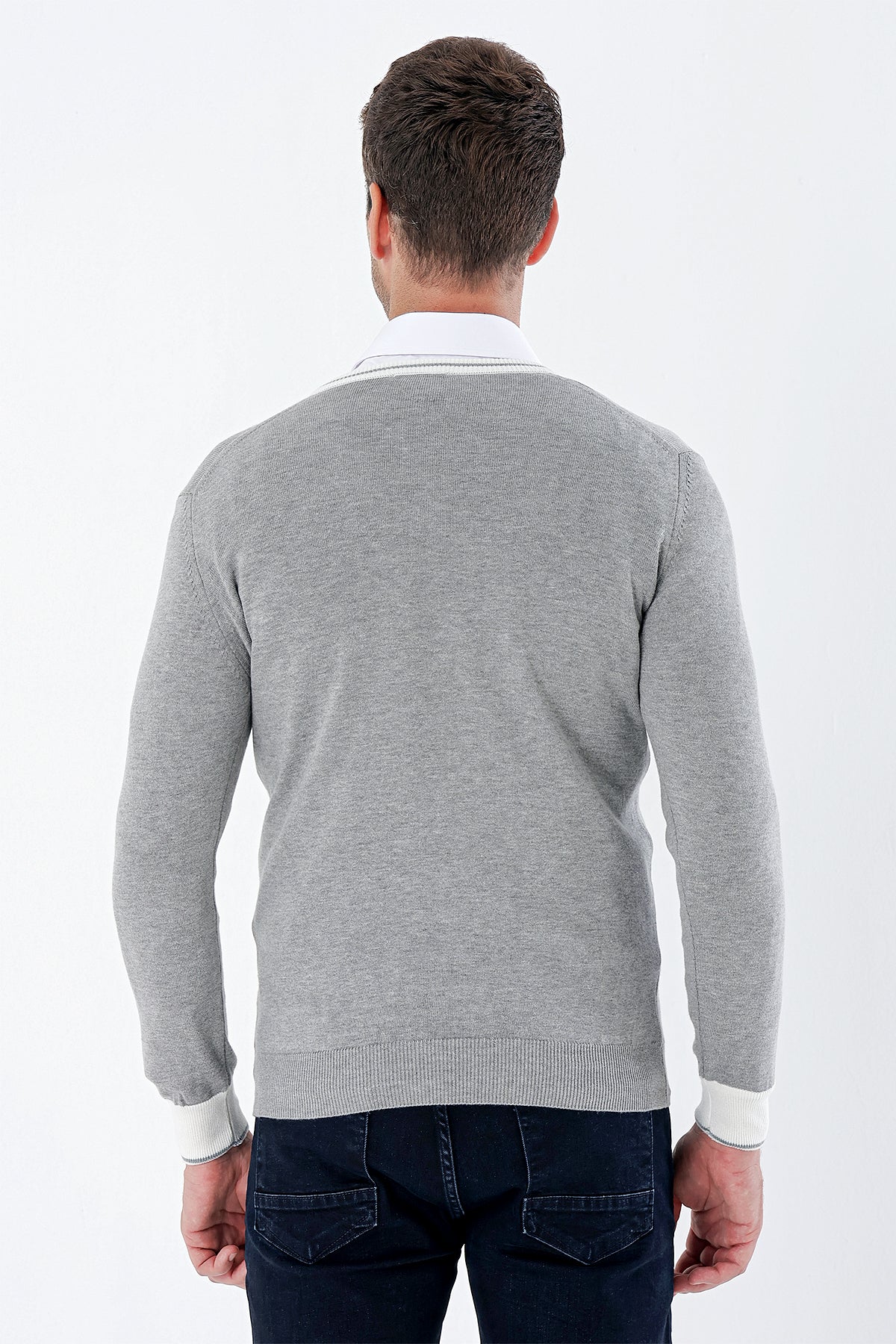 Comfort-Fit V-Neck Patterned Knitwear - Grey