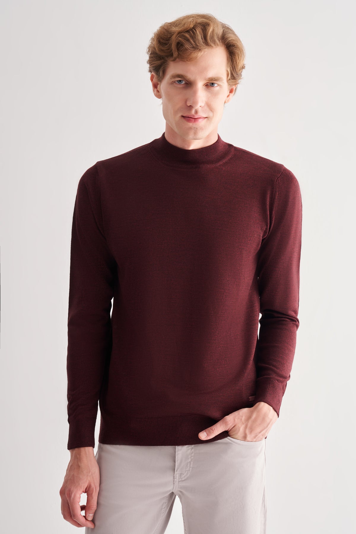 Comfort-Fit Half-Neck Knitwear - Burgundy
