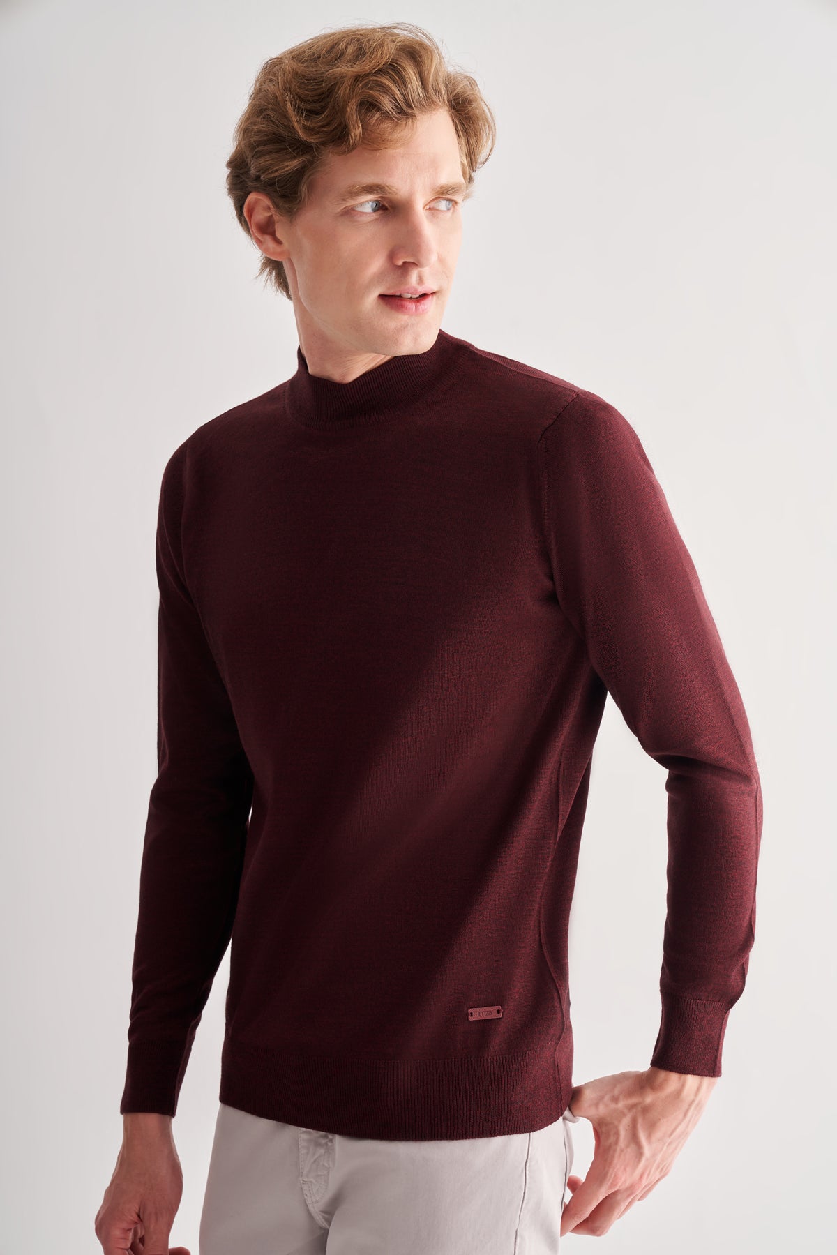 Comfort-Fit Half-Neck Knitwear - Burgundy
