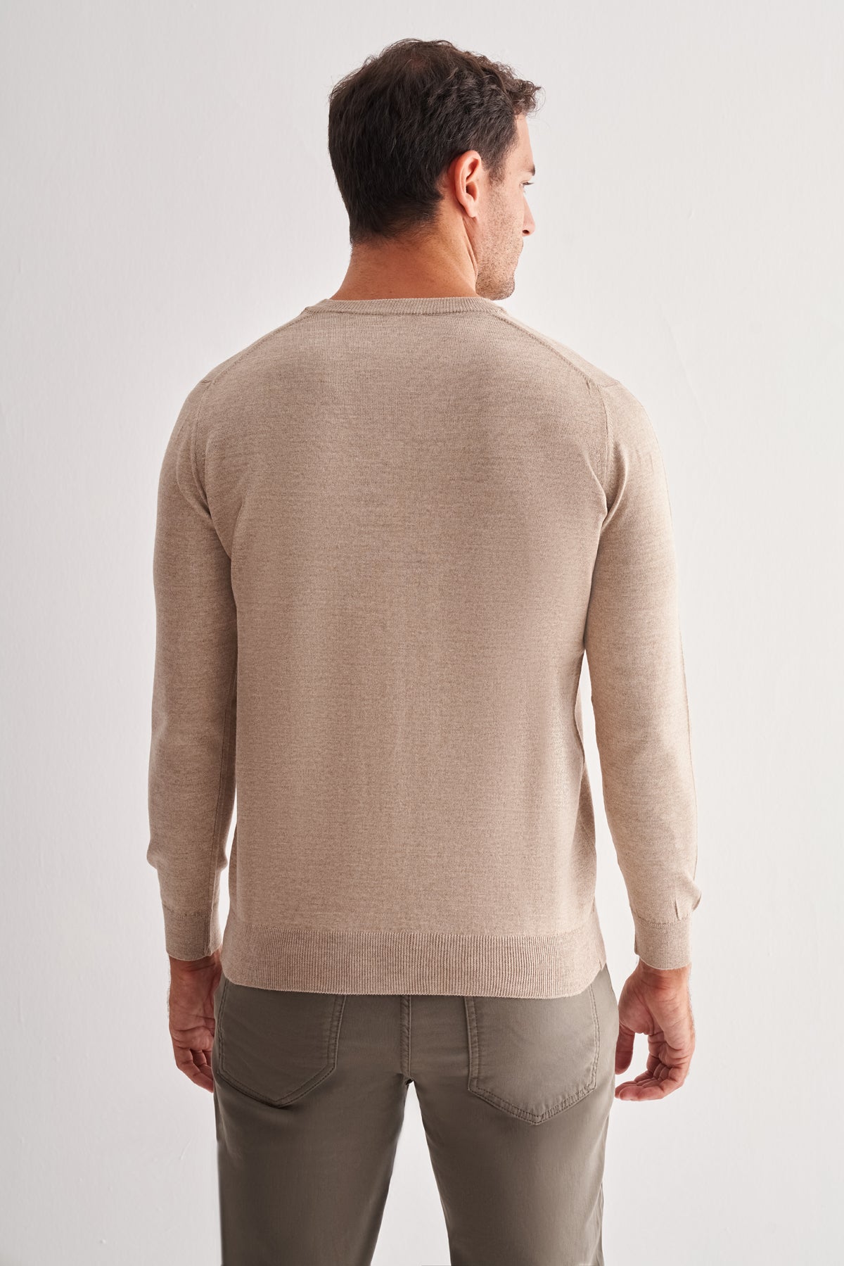 Comfort-Fit V-Neck Jacquard Knitwear - Begie