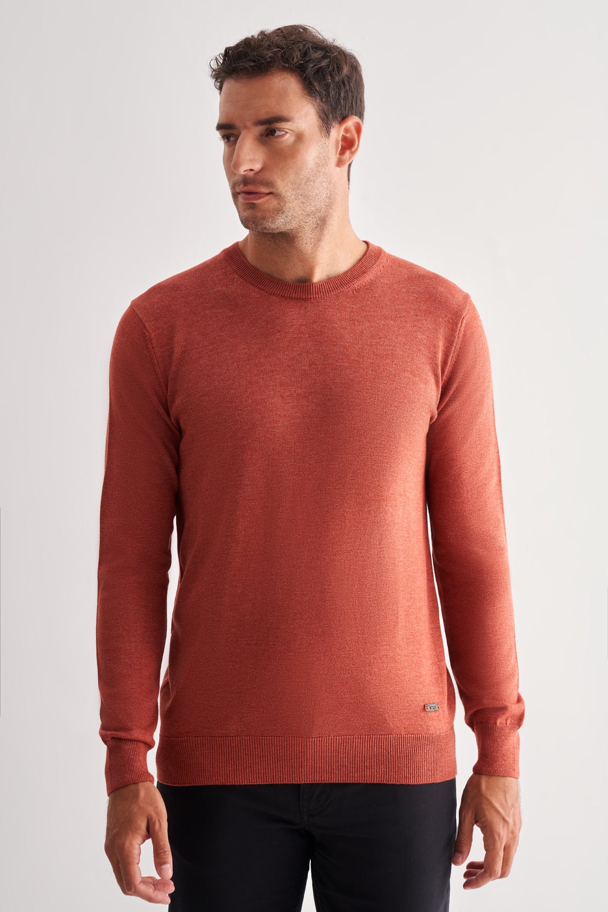 Comfort-Fit Round-Neck Knitwear - Maroon