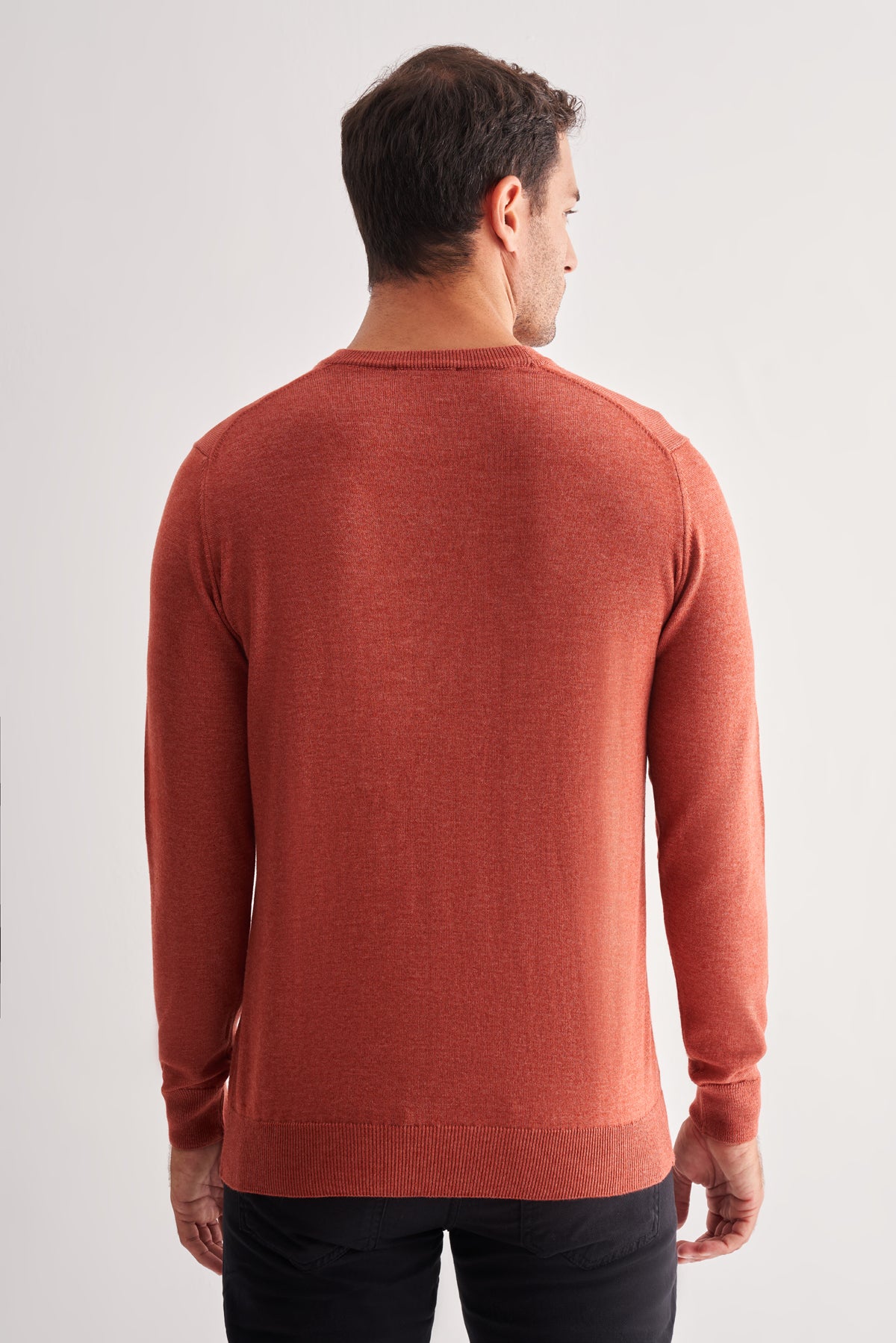Comfort-Fit Round-Neck Knitwear - Maroon